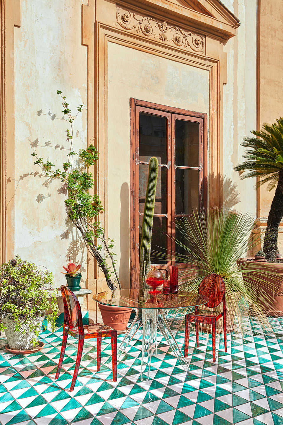 כיסא Victoria Ghost Philippe Starck Amber