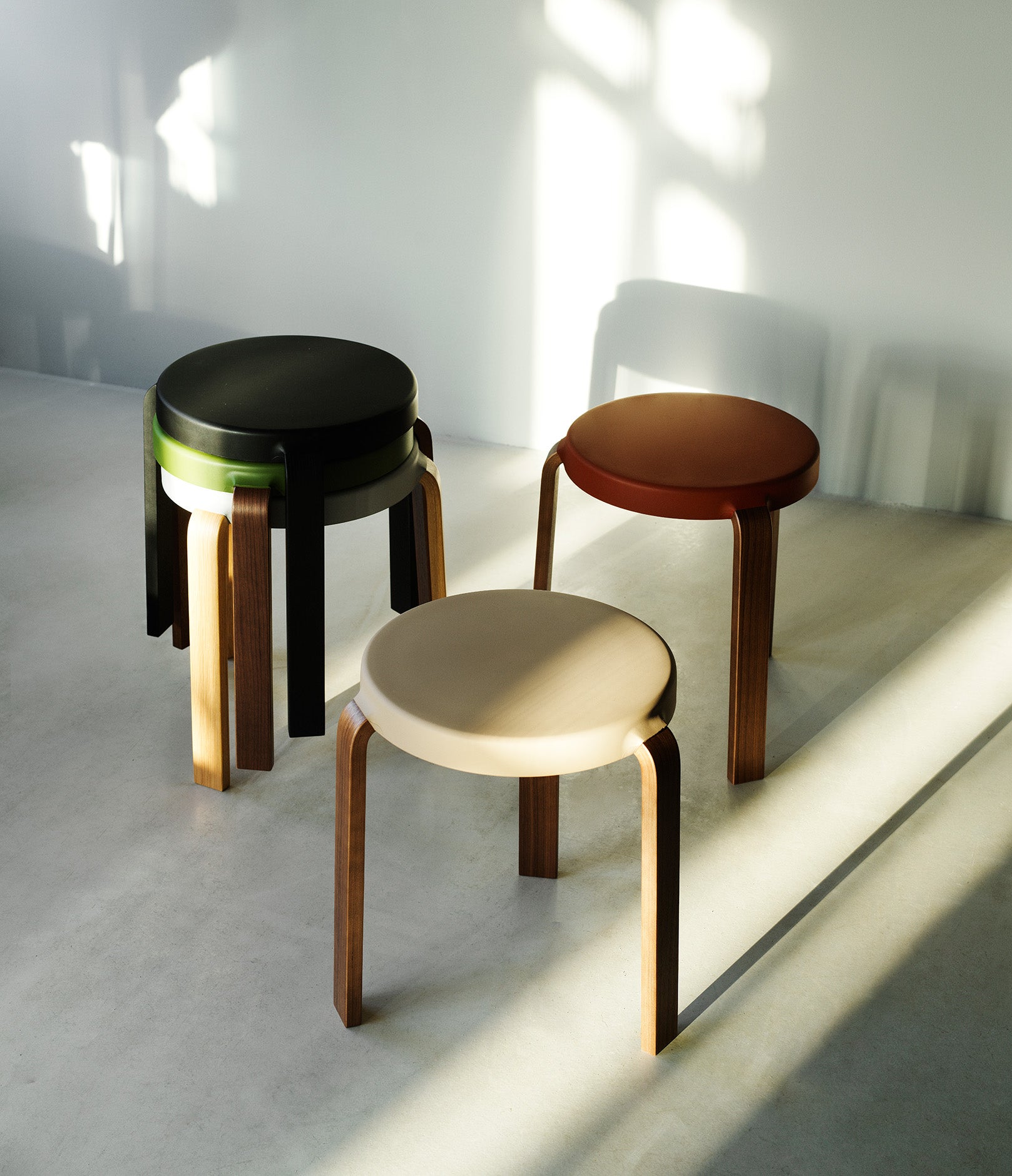 שרפרף Tap Oak base/Caramel