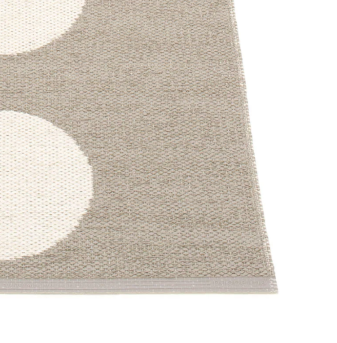 שטיח דו צדדי Vera Rug Mud/ Vanilla (Medium)