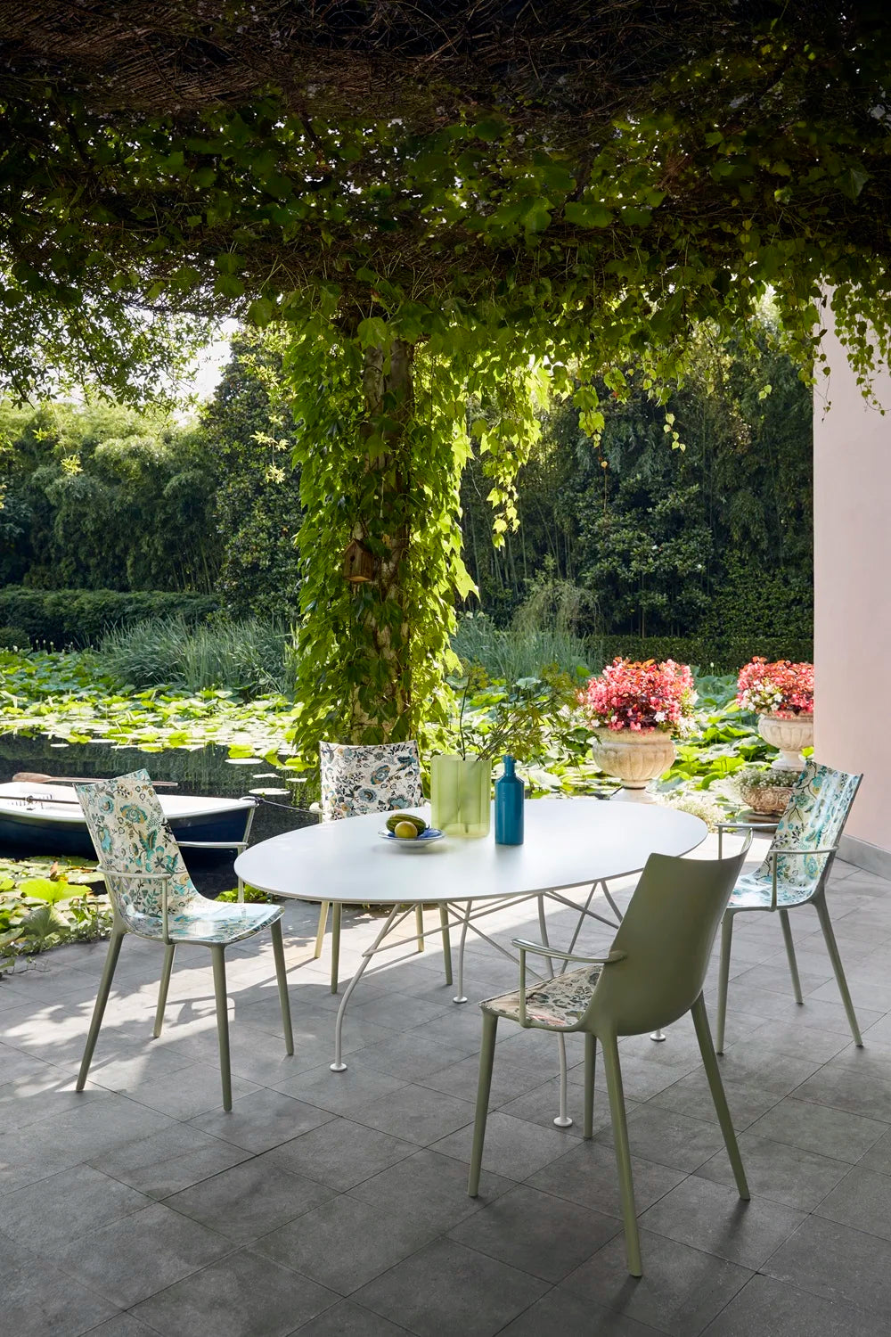 כיסא H.H.H. Graphic Impression Philippe Starck Bordeaux Lacquer