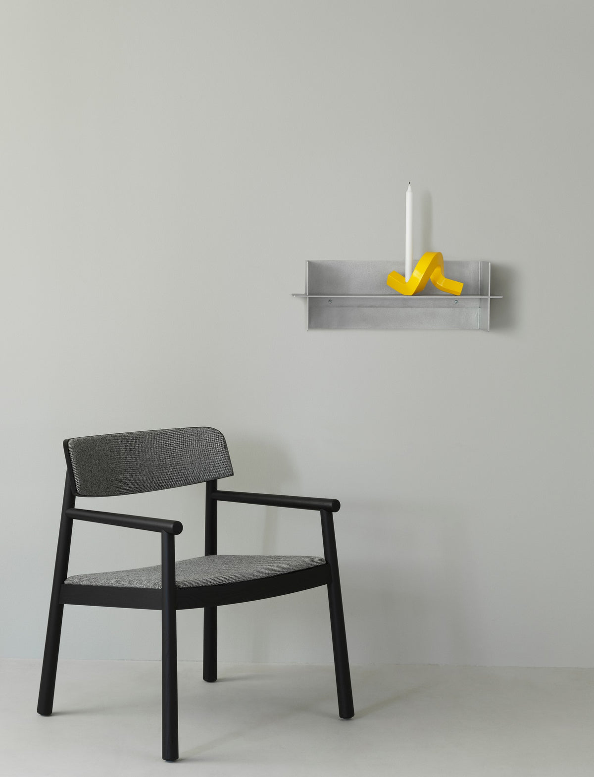 מדף Alu Shelf (Medium)