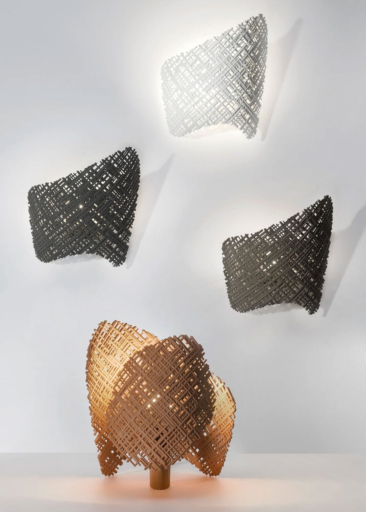 מנורת קיר Tea Applique Taupe