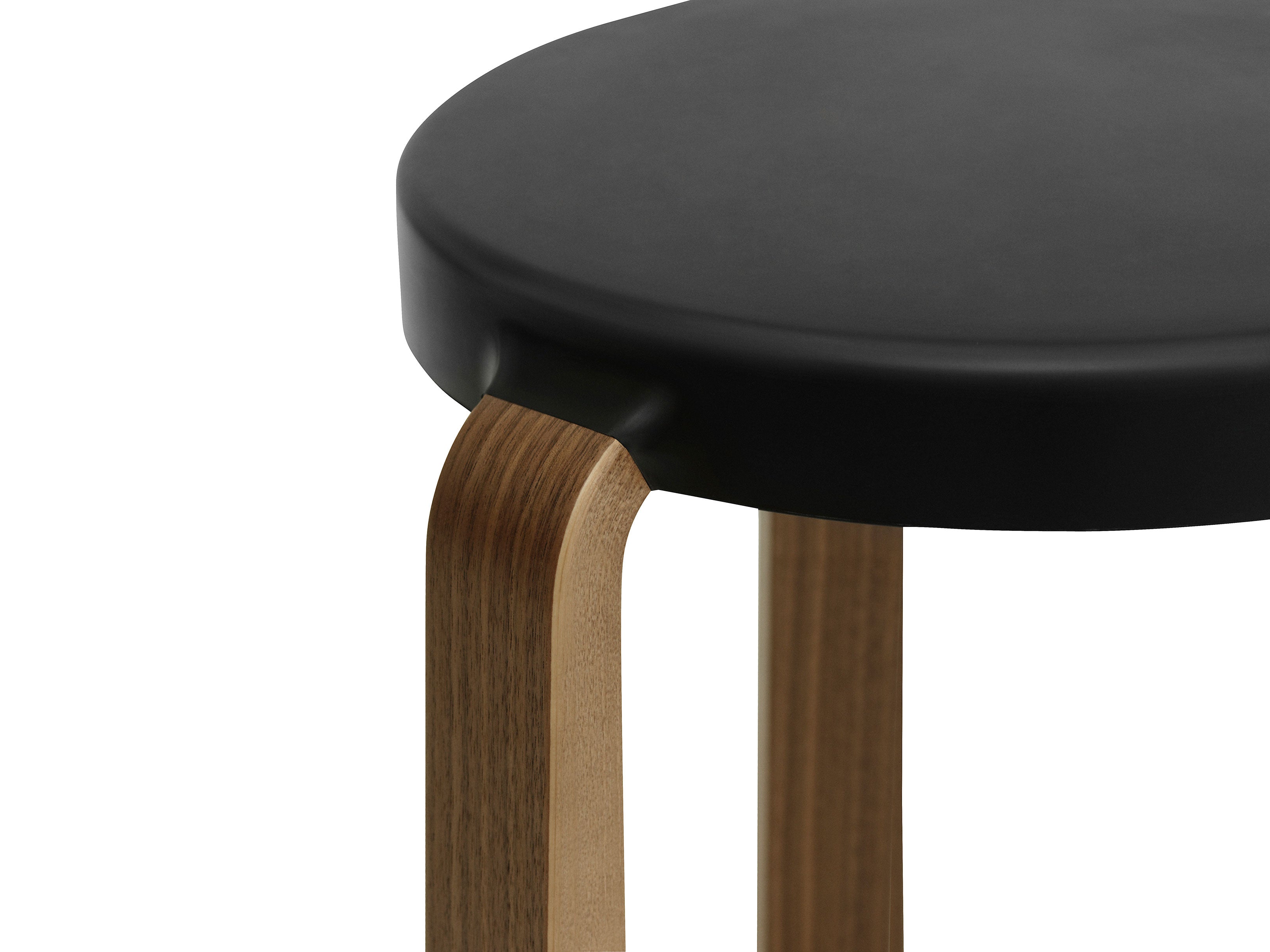 שרפרף Tap Walnut Veneer Base/Black