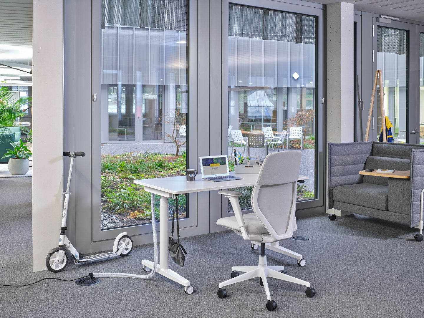כסא משרדי ACX Mesh Light Grey Adjustable Arms