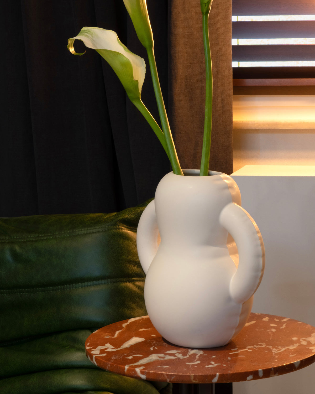 אגרטל Vase Oscar Matte White