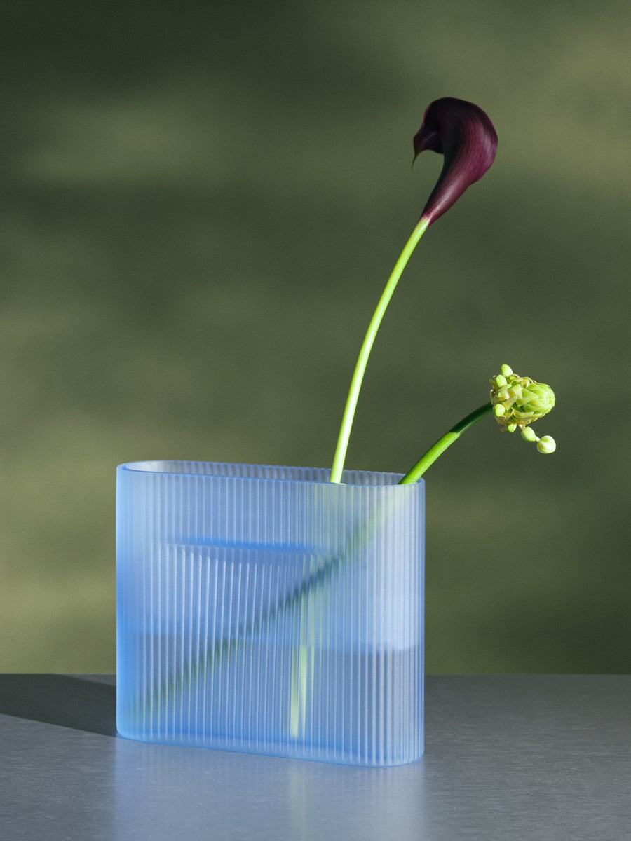 אגרטל Ridge Vase Frosted Glass White (small)