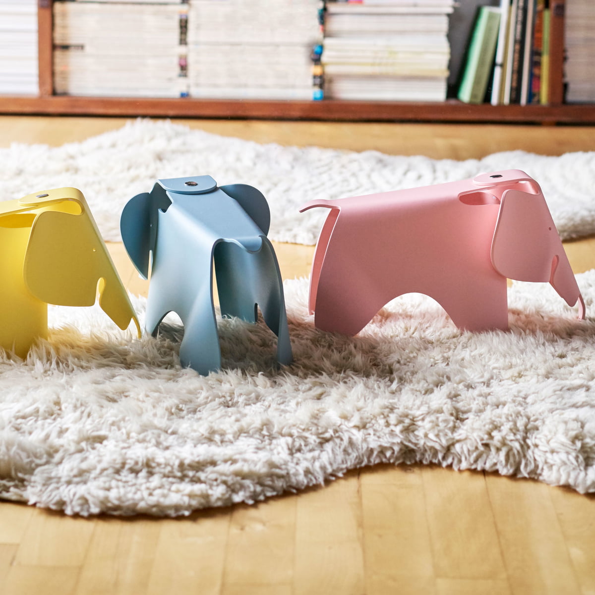 פיל Eames Elephant Ice Grey (small)