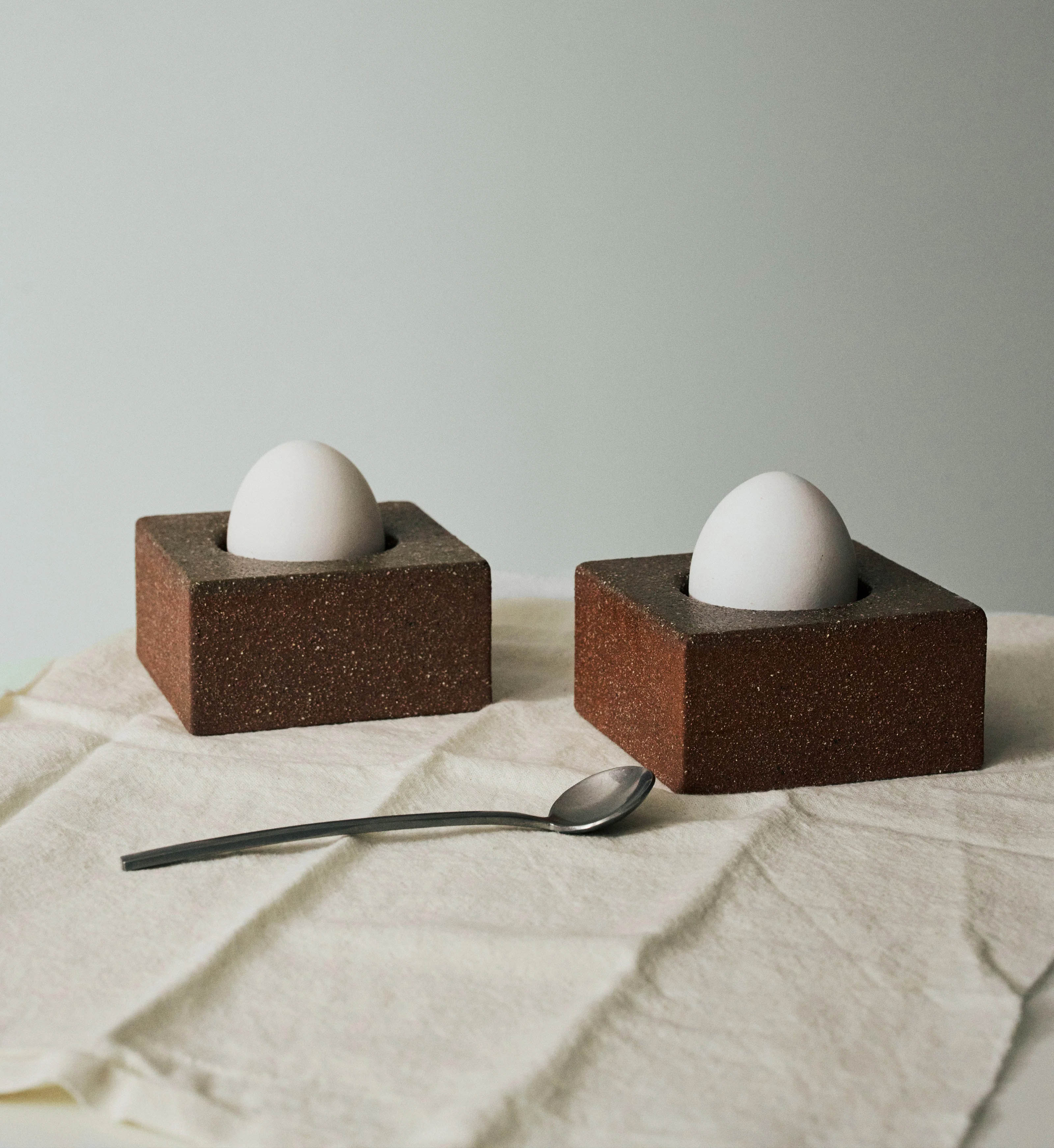 סט 2 מעמדי ביצה Uovo Egg Cup Brown