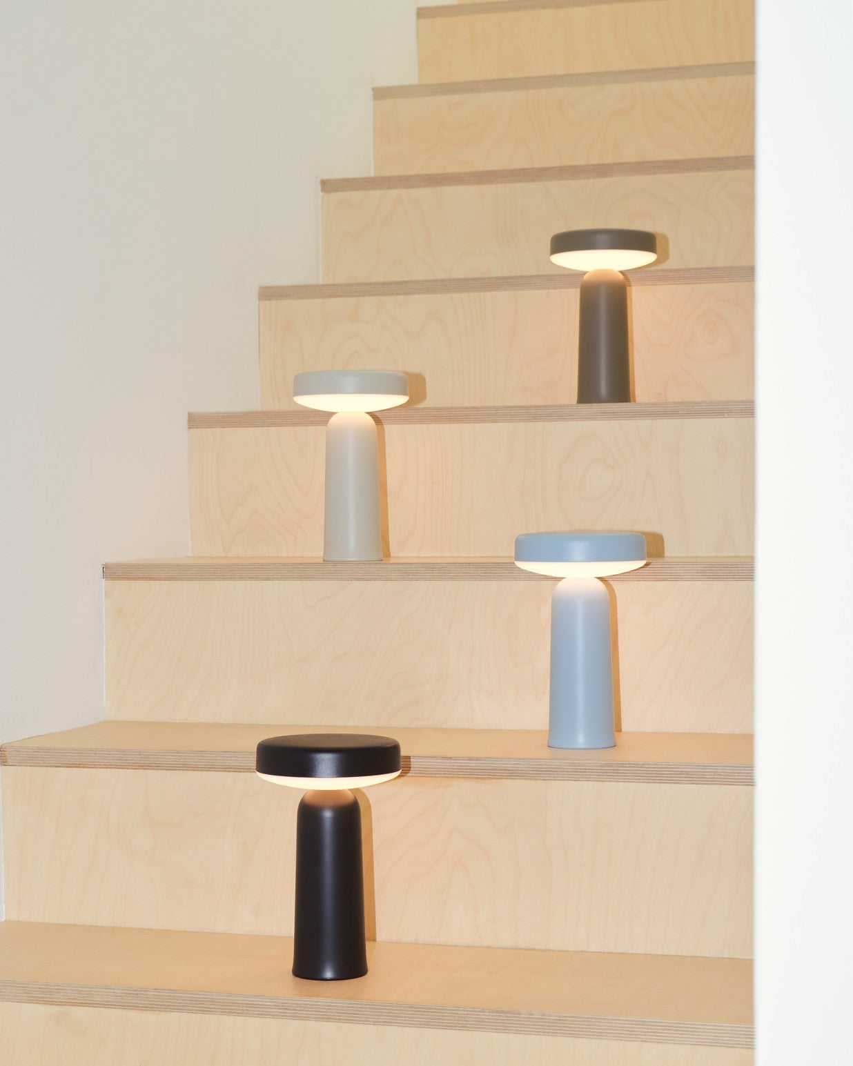 מנורה Ease Portable Lamp Taupe
