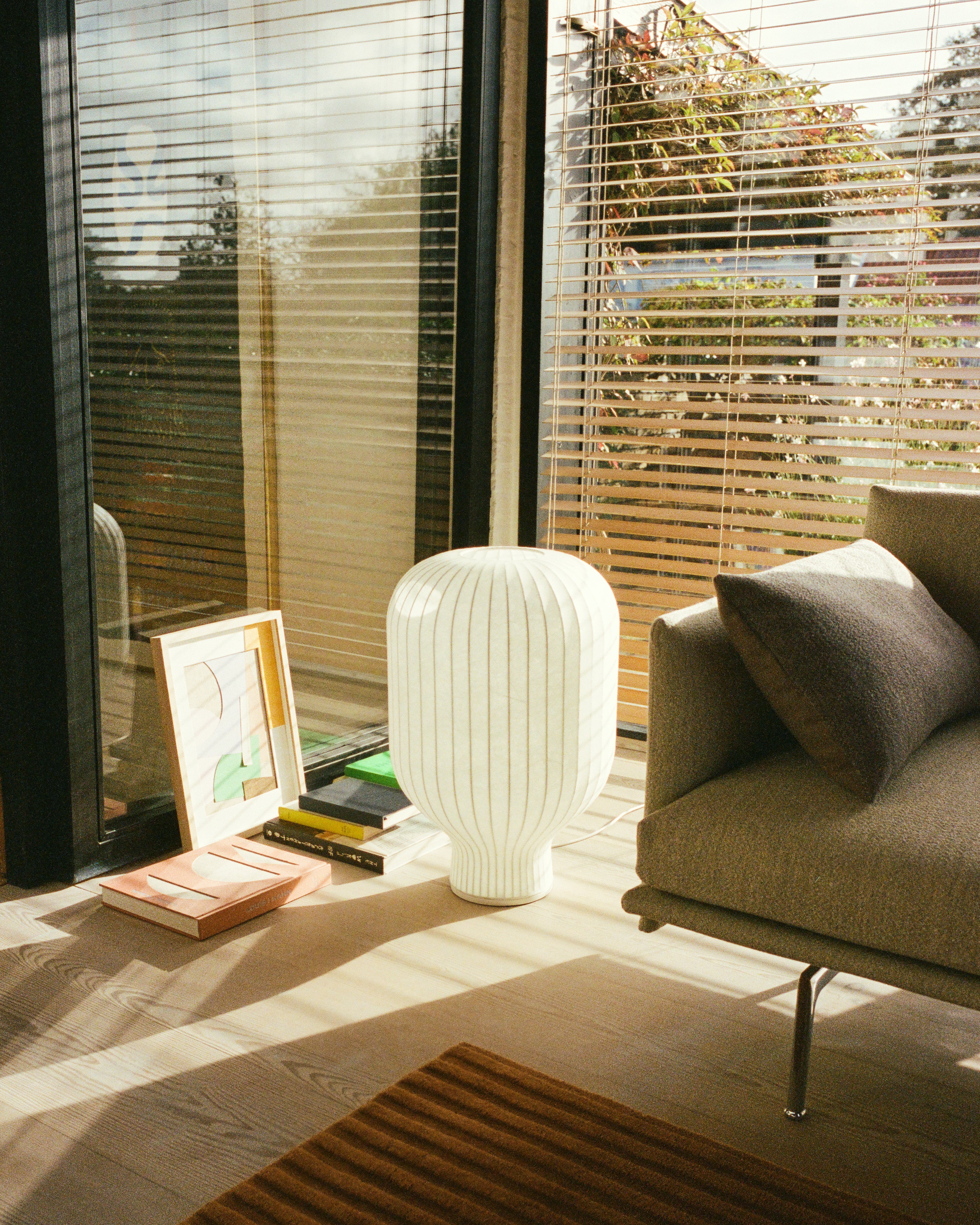 מנורה Strand Table Lamp White