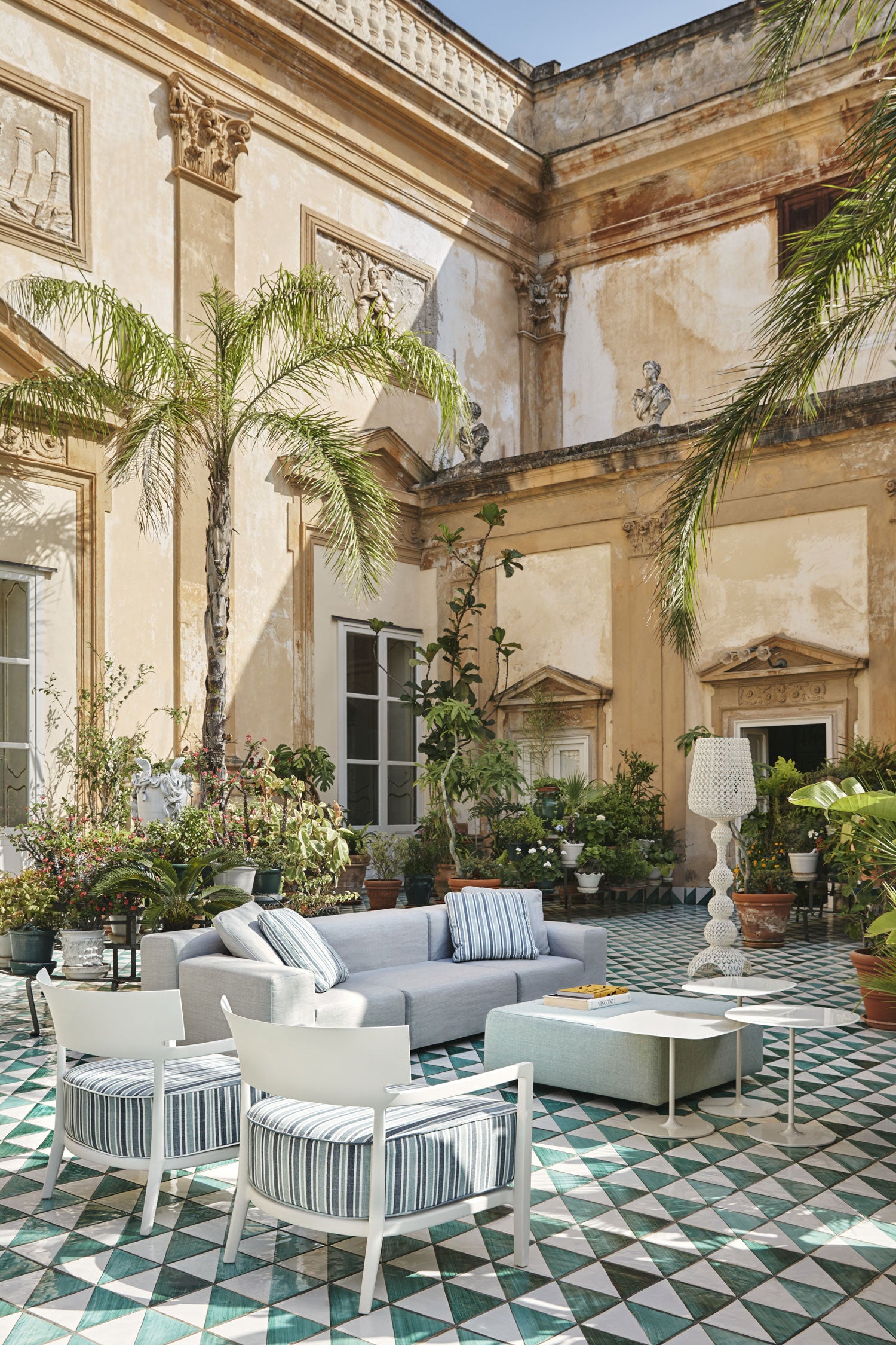 כורסא Cara Mat Philippe Starck Black / Black-Beige