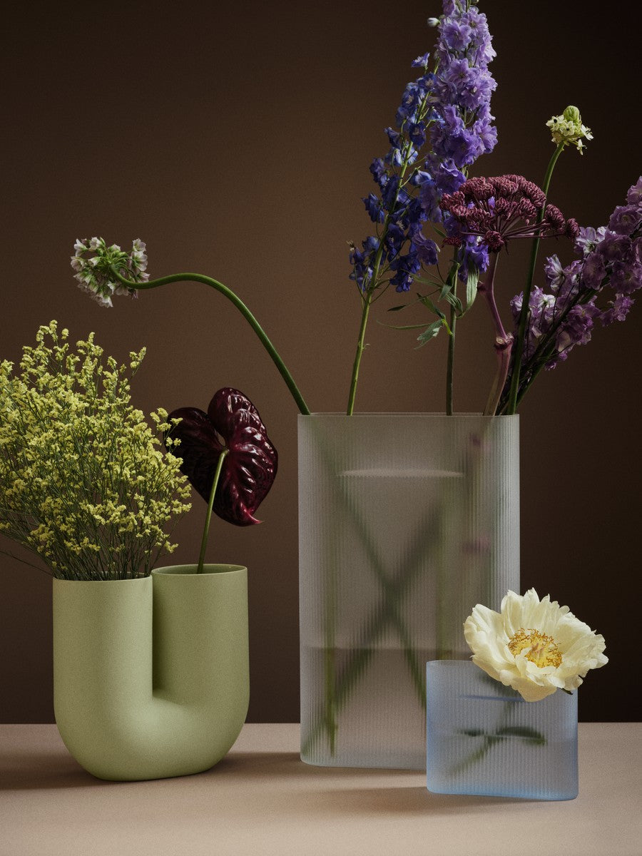 אגרטל Ridge Vase Frosted Glass White (medium)