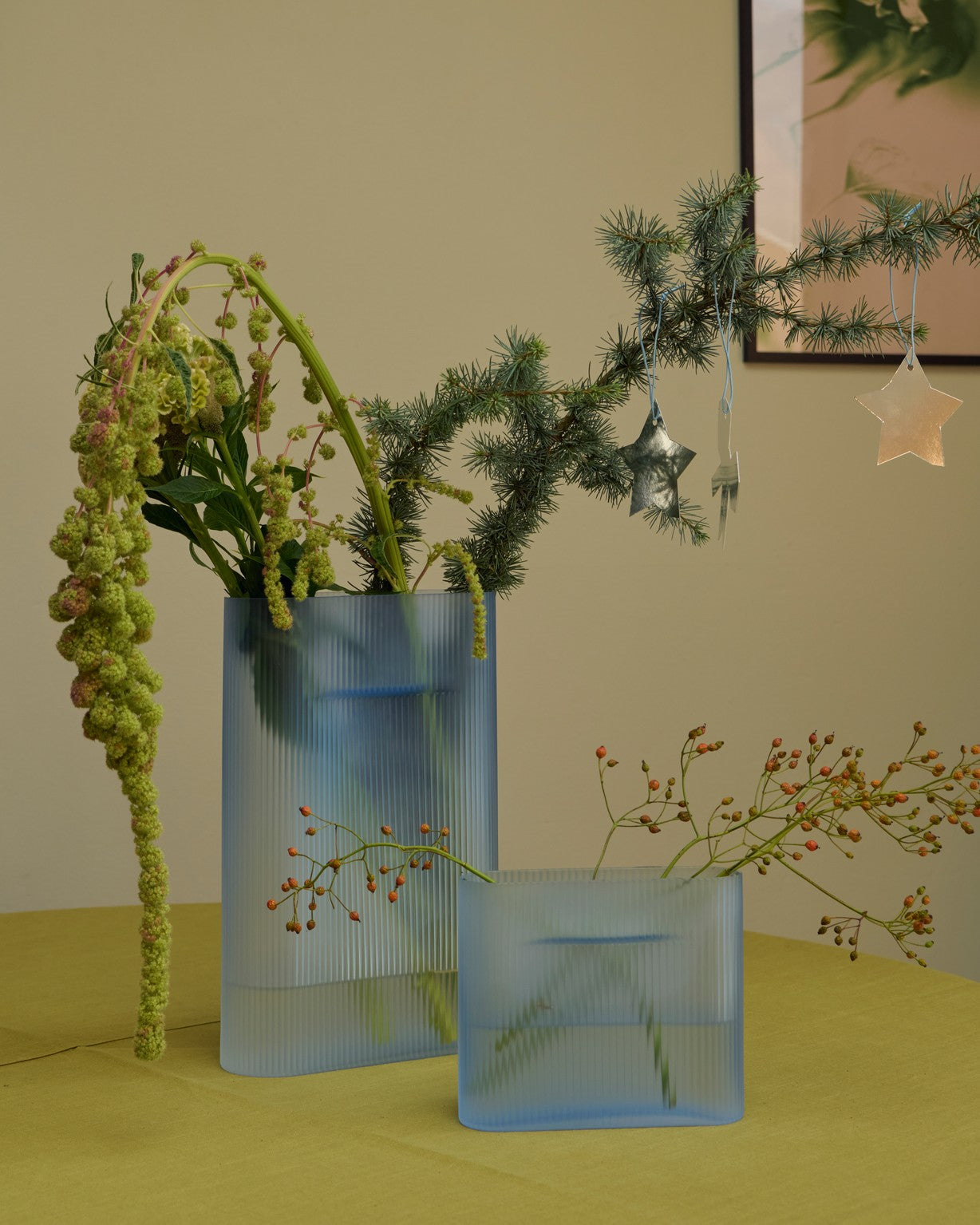 אגרטל Ridge Vase Frosted Glass White (small)