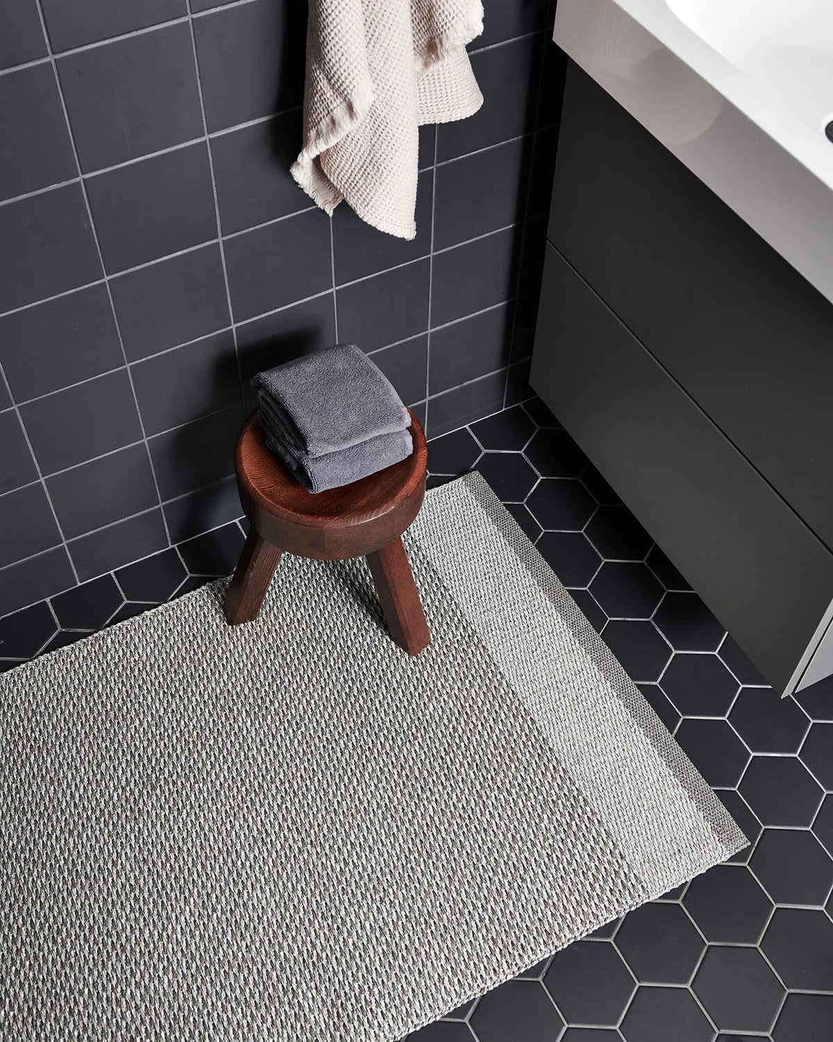 שטיח Edit Rug Charcoal/Warm Grey/Stone (Large)