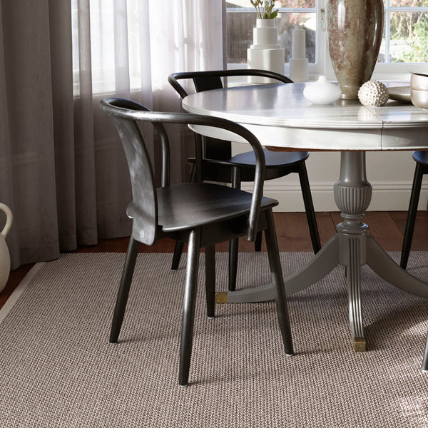שטיח Svea Rug Stone Metallic Fossil Grey