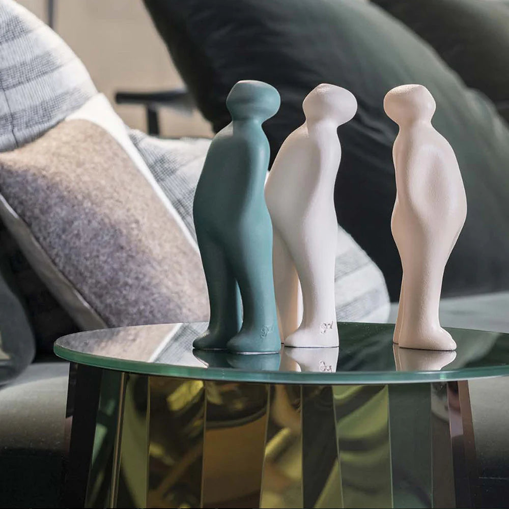 פסל The Visitor COR-02 Sand (Small)