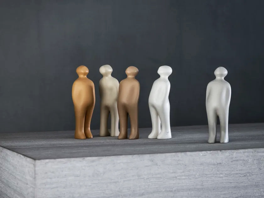 פסל The Visitor COR-25 Cinza (Small)