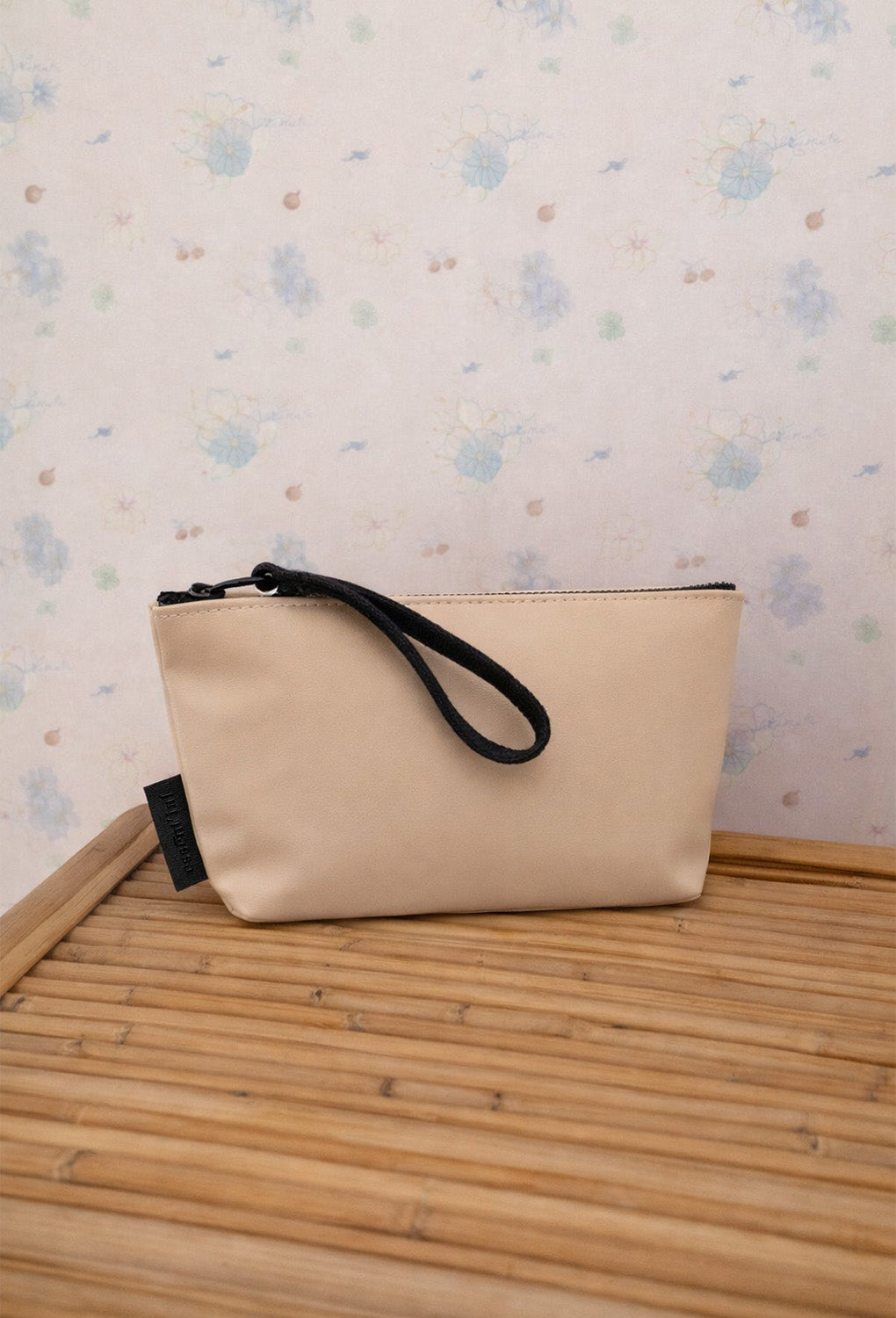 Pochette Beige תיק מעור ממוחזר