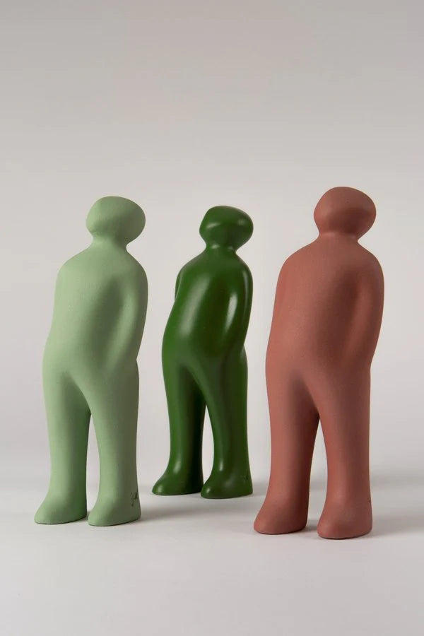 פסל The Visitor COR-37 Green Alfafa Black (Small)