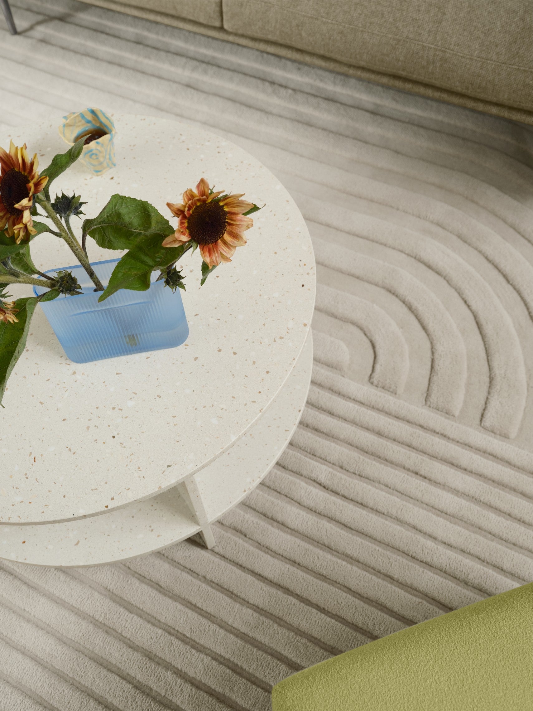 אגרטל Ridge Vase Frosted Glass White (small)