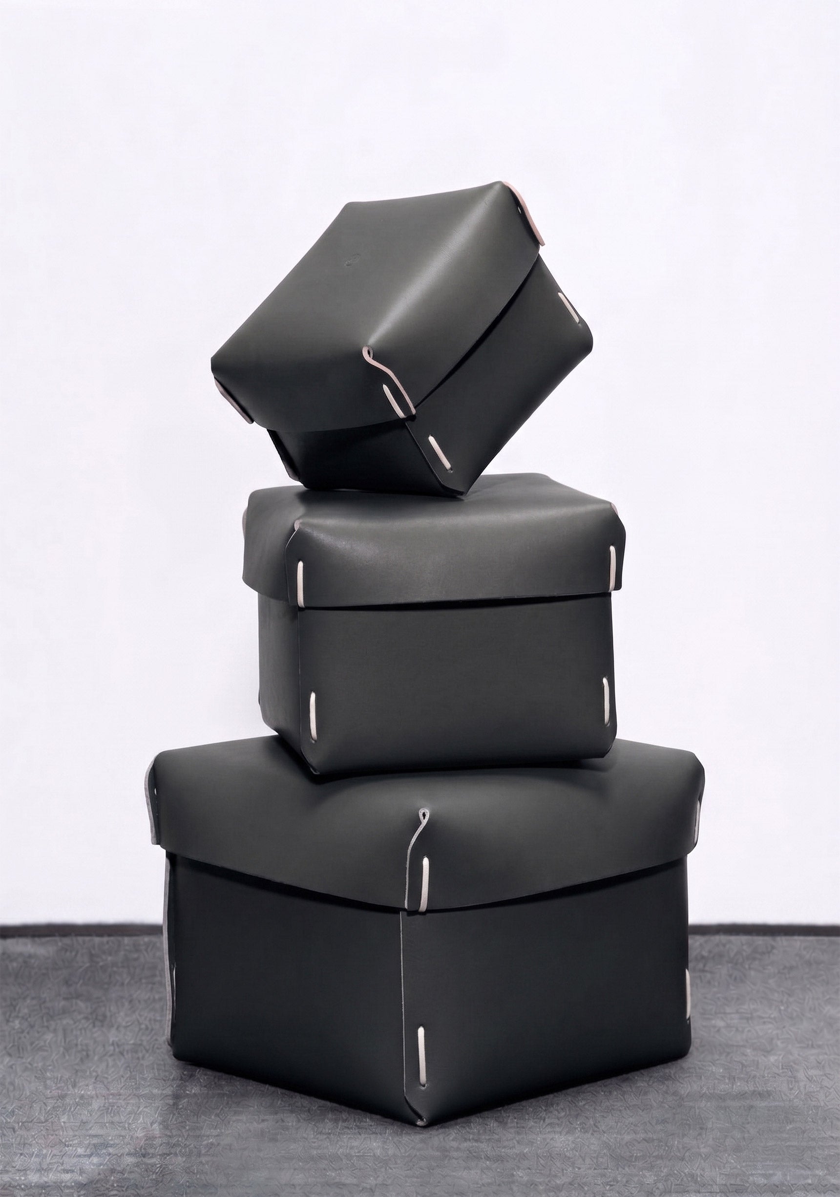 קופסת אחסון Graphite Box M