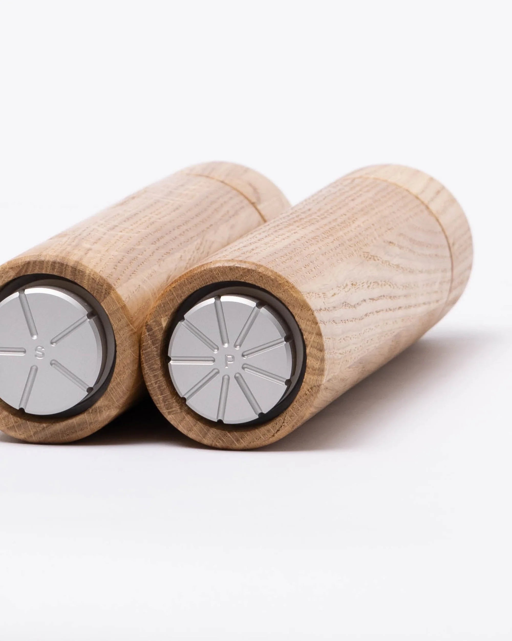 מטחנת פלפל UPSIDE DOWN Oak