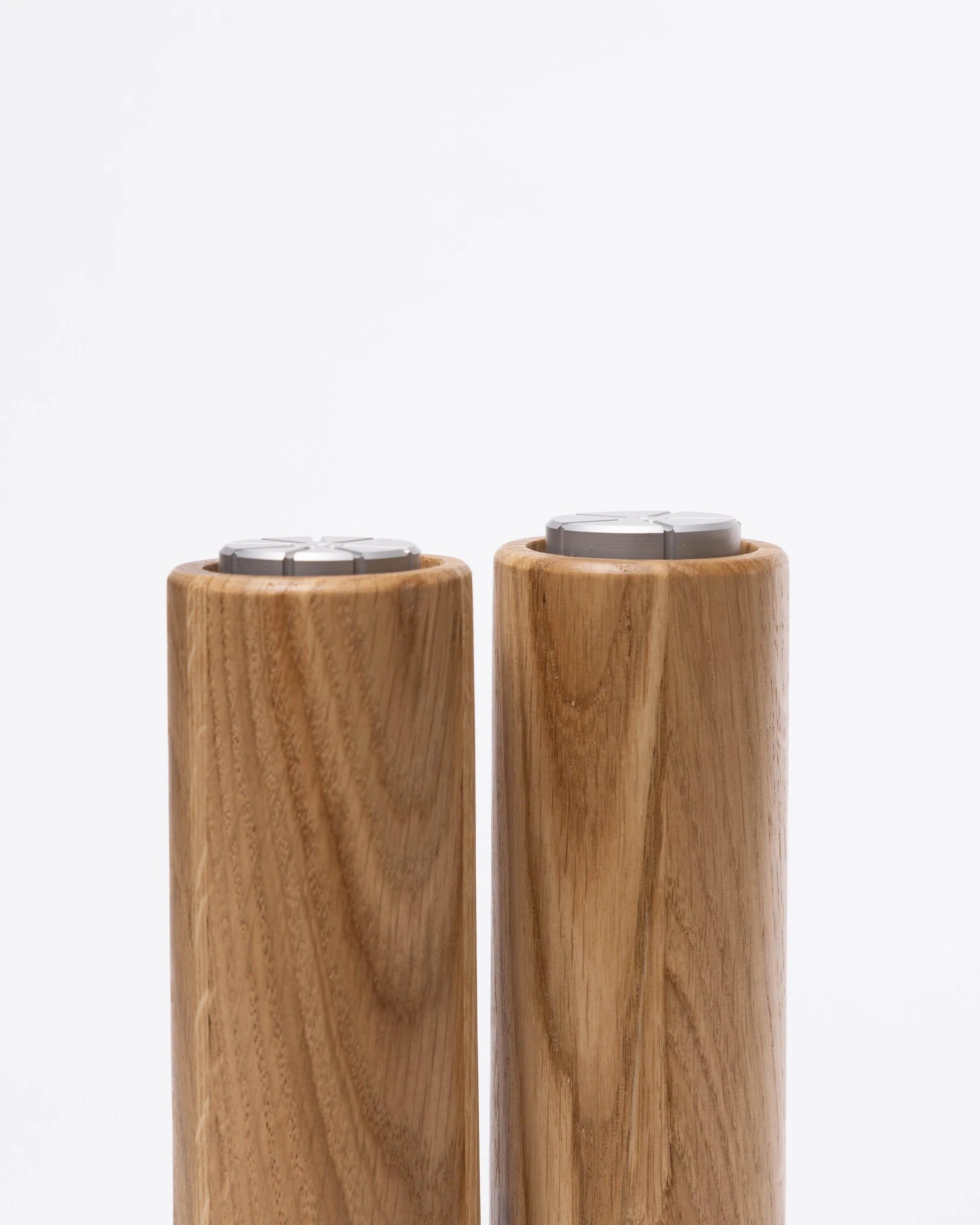 מטחנת פלפל UPSIDE DOWN Oak