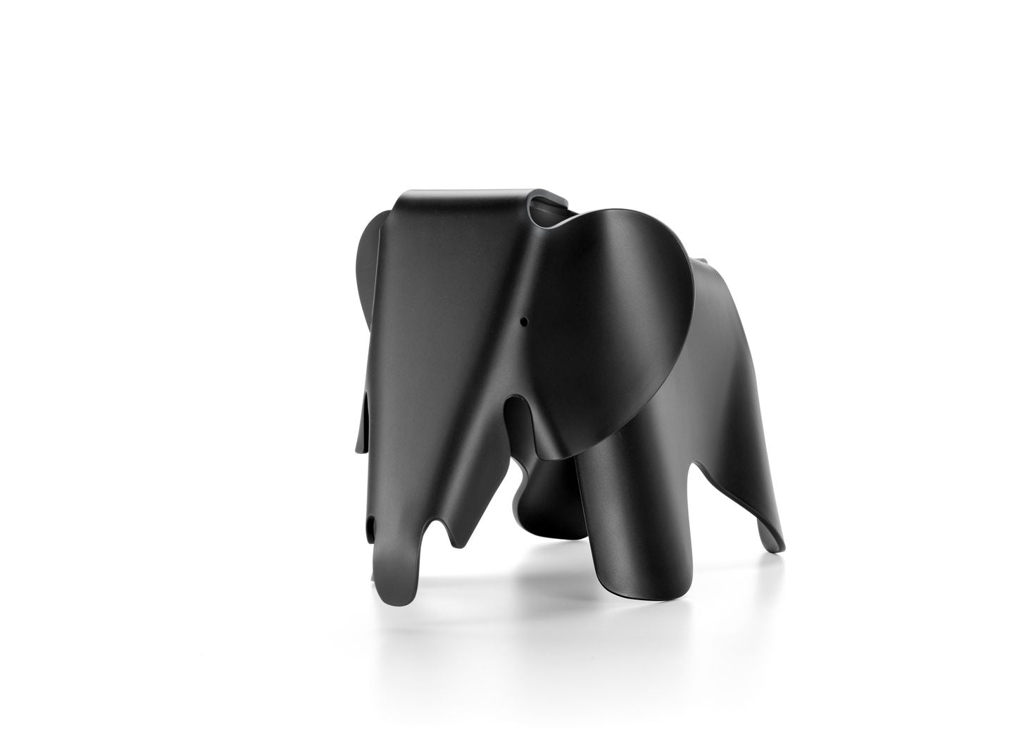 פיל Eames Deep Black (small)