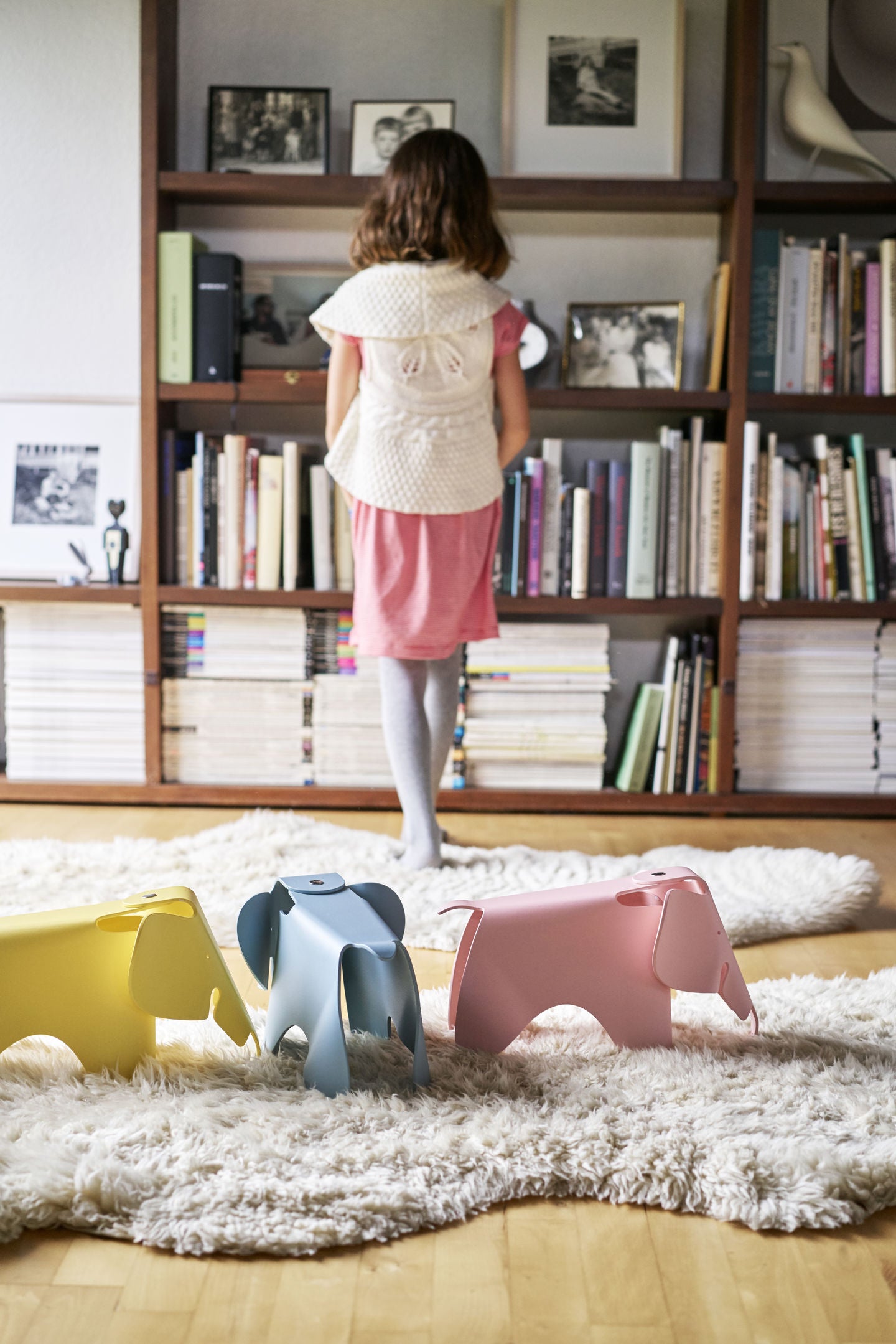 פיל Eames Elephant Buttercup (small)