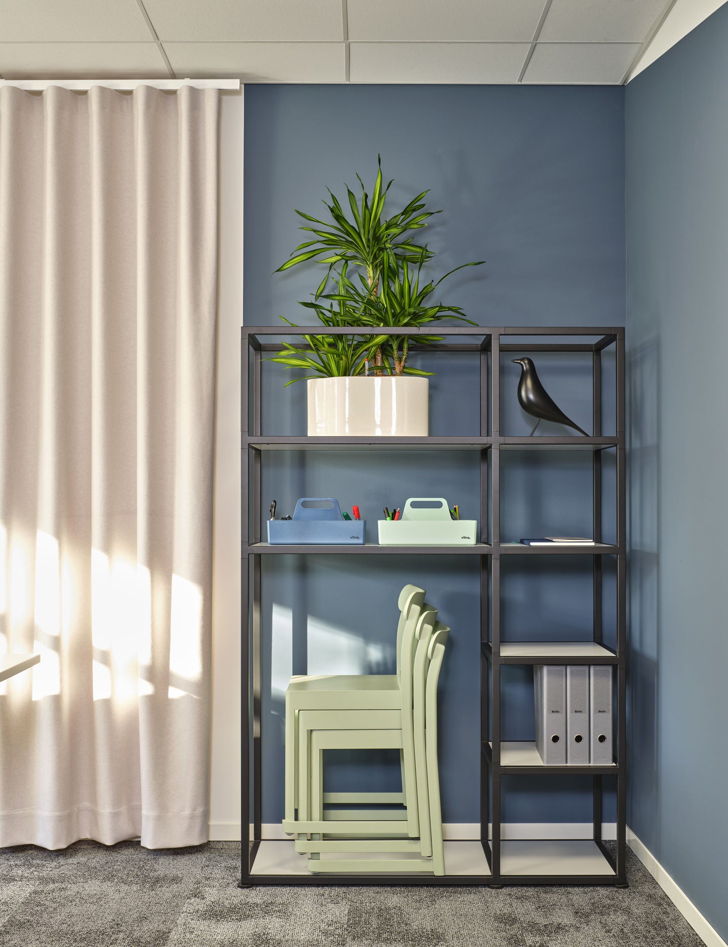 ציפור Eames House Bird Black