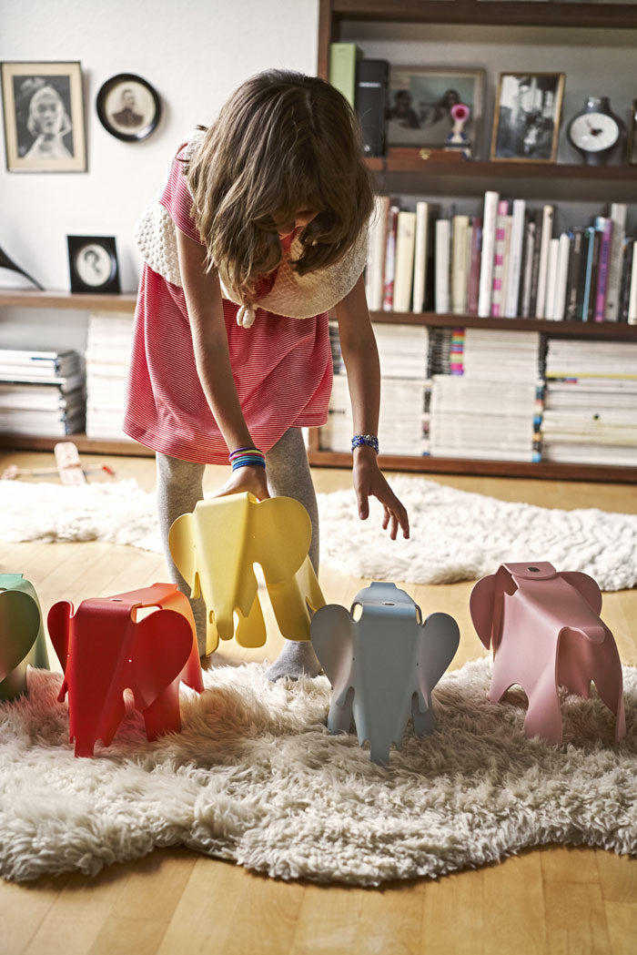 פיל Eames Elephant Buttercup (small)
