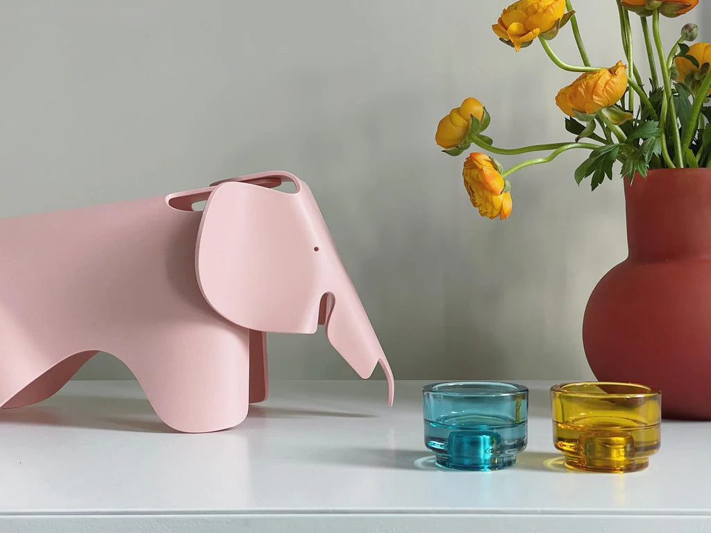 פיל Eames Elephant Pale Rose (small)