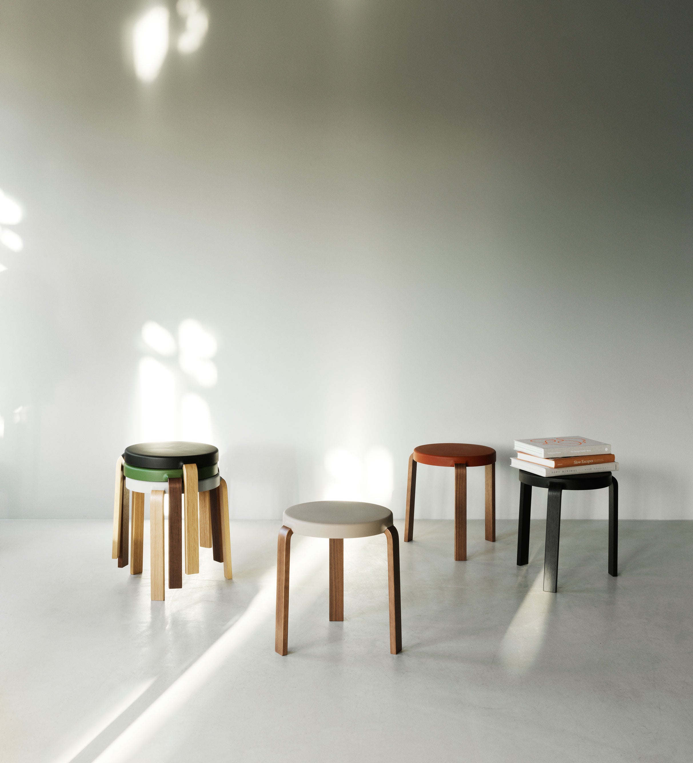 שרפרף Tap Oak base/Olive Green