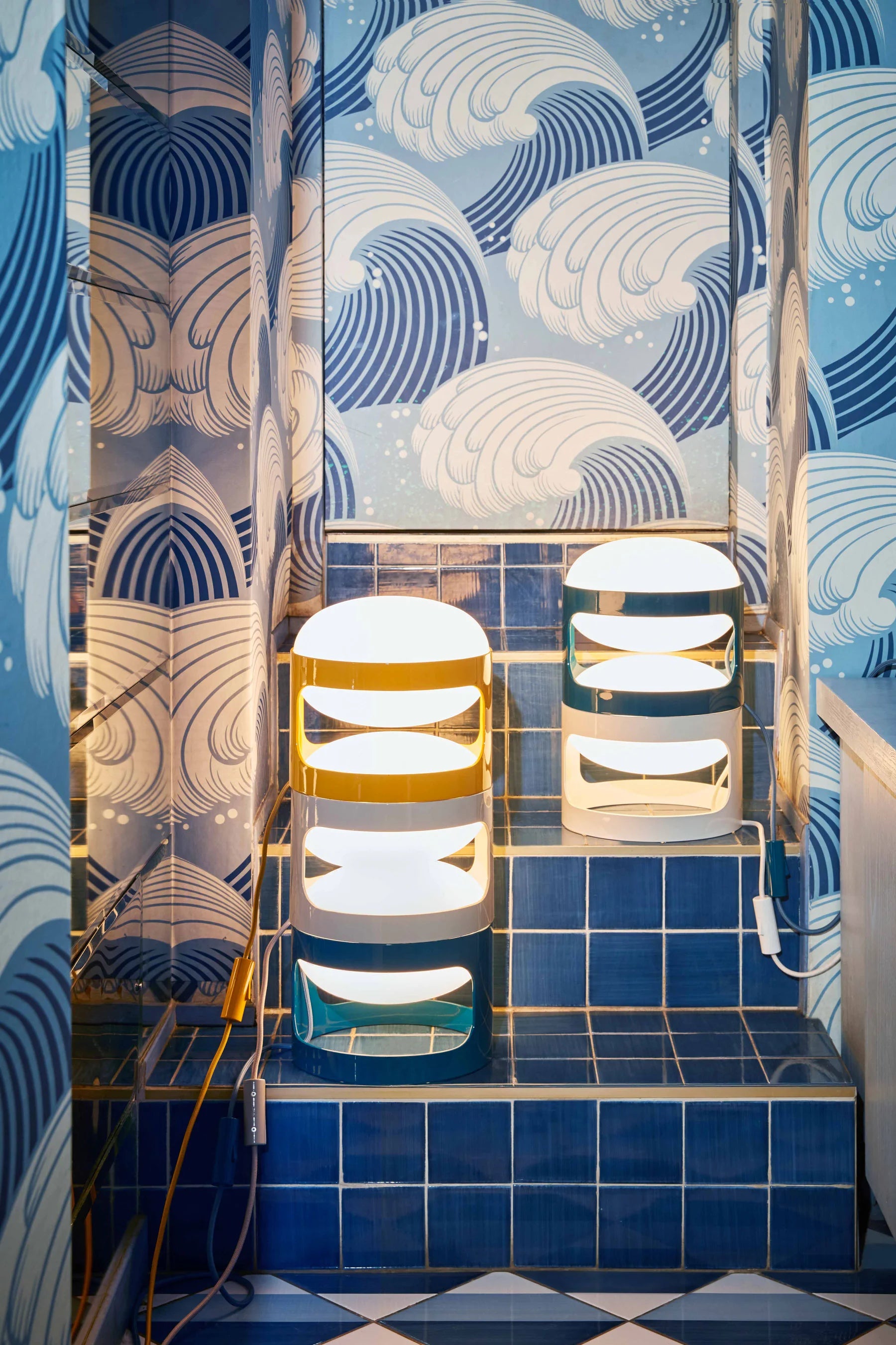 KD28 Lamp Orange מנורת שולחן