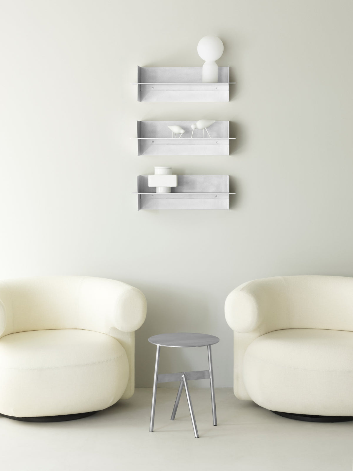מדף Alu Shelf (Medium)