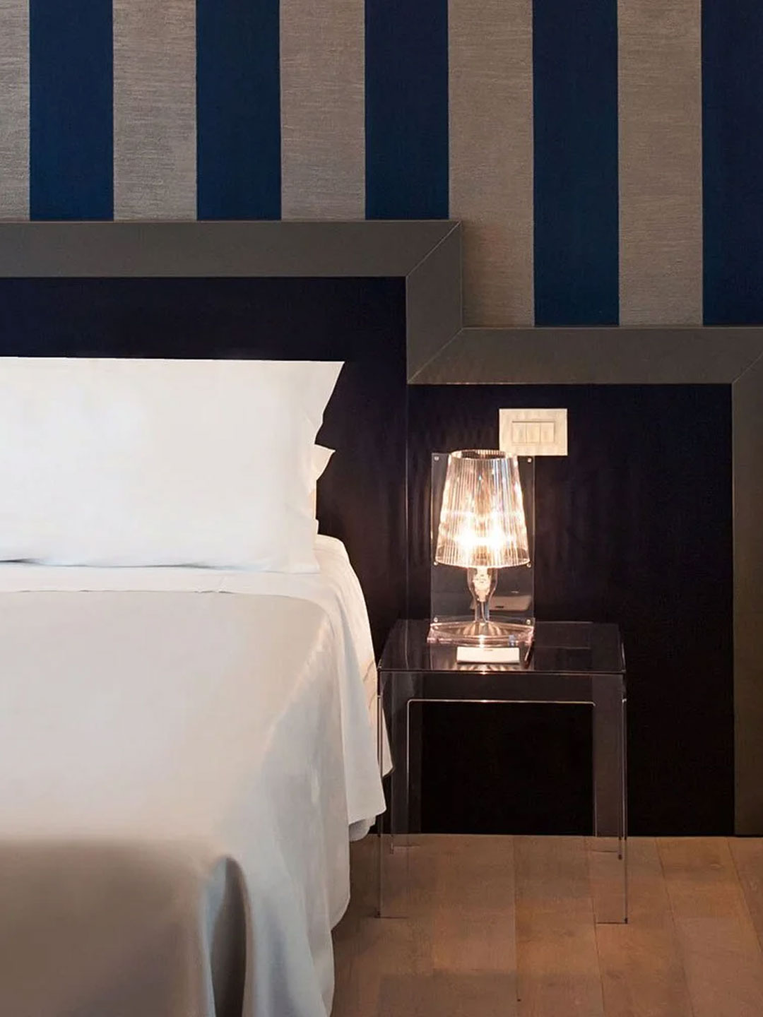 Jolly crystal שולחן צד