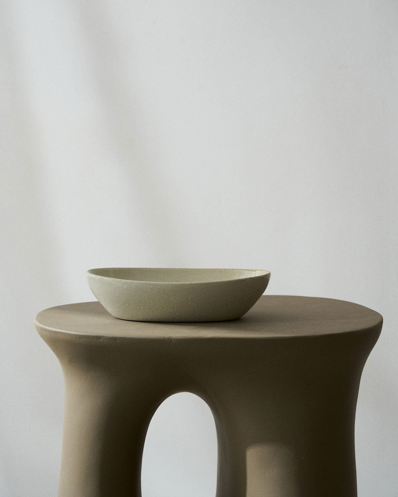 קערה אובלית Oval Serving Bowl Off-White