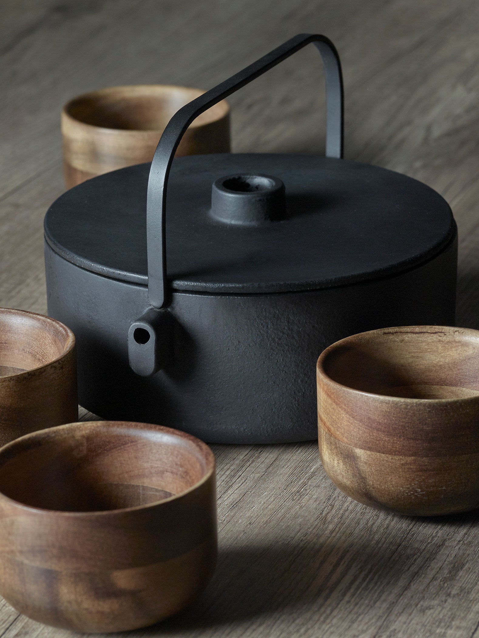 קומקום תה ברזל Tea Pot Cast Iron Black