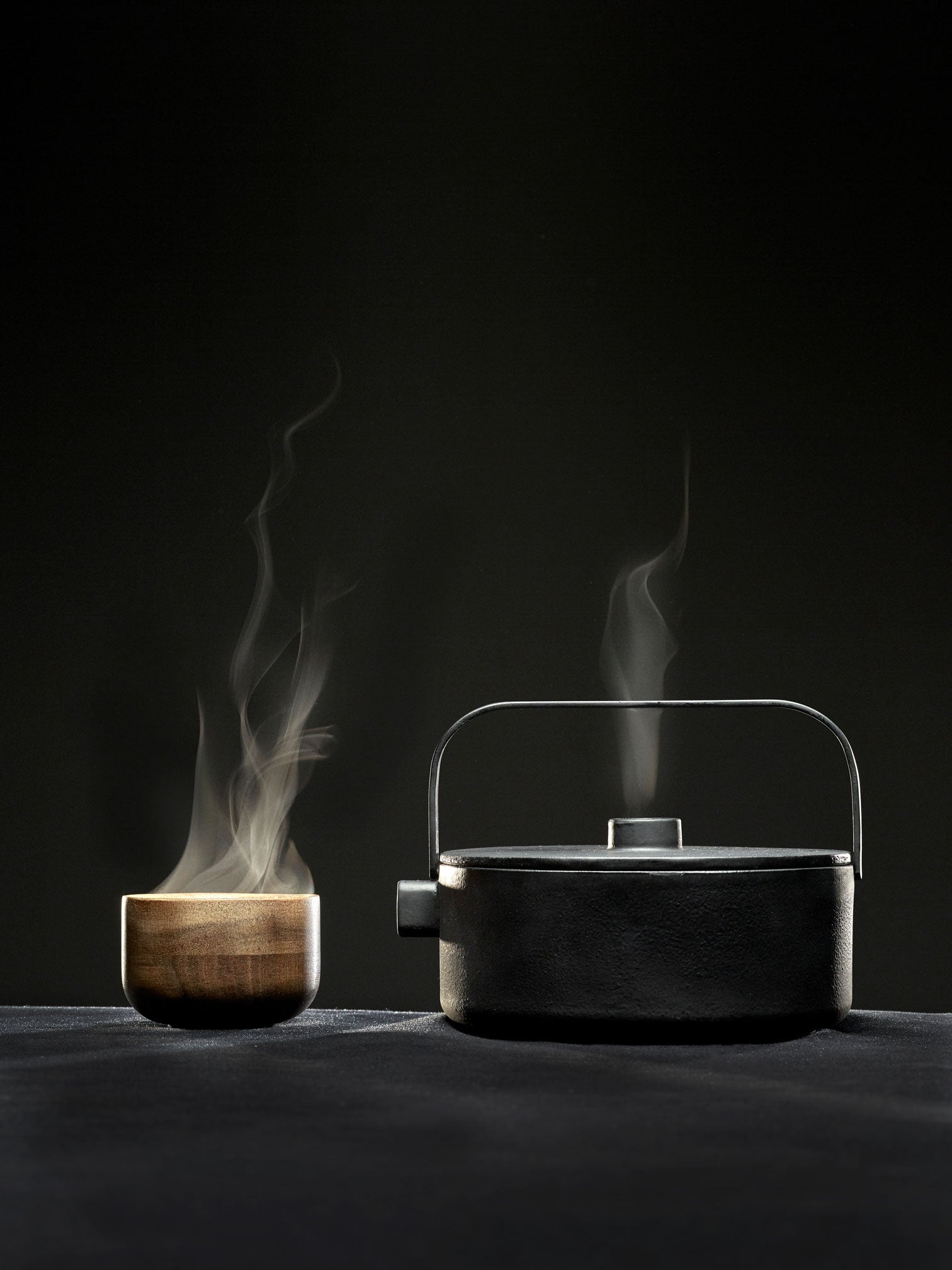 קומקום תה ברזל Tea Pot Cast Iron Black