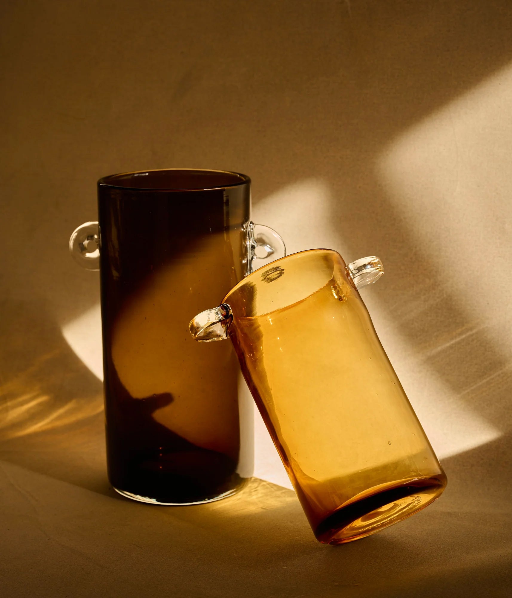 אגרטל Wind & Fire Vase Dark Brown