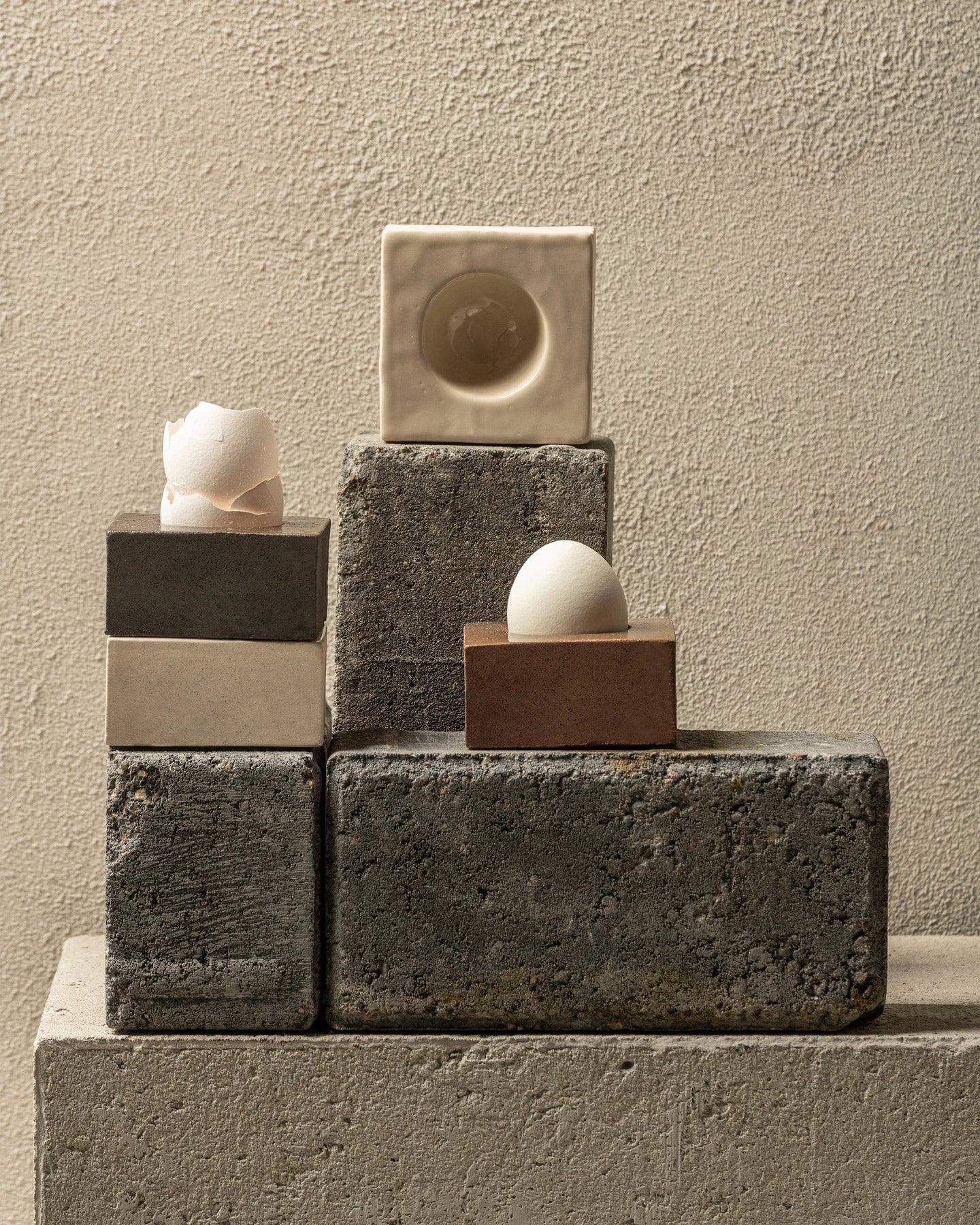 סט 2 מעמדי ביצה Uovo Egg Cup Concrete