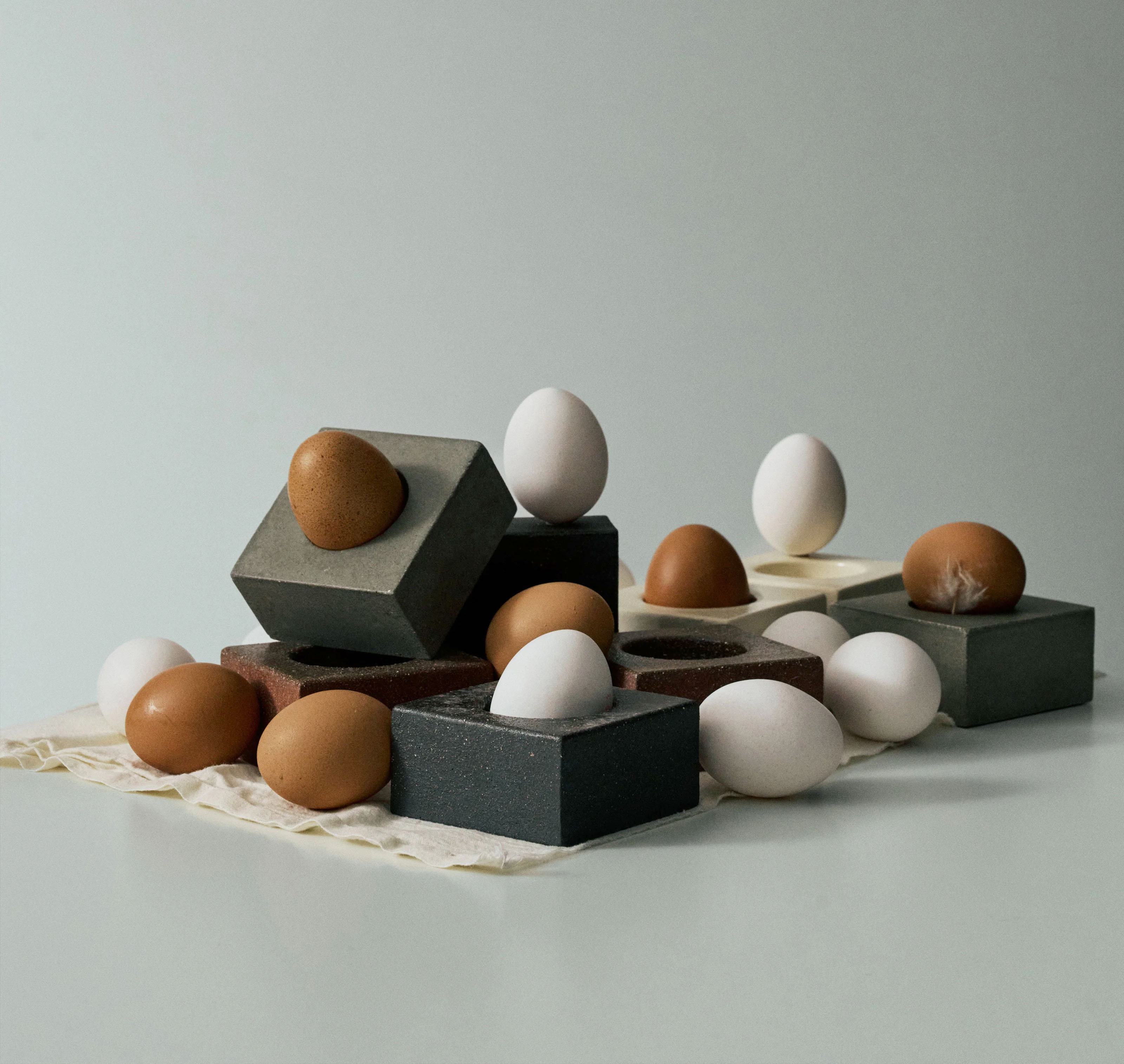 סט 2 מעמדי ביצה Uovo Egg Cup Concrete