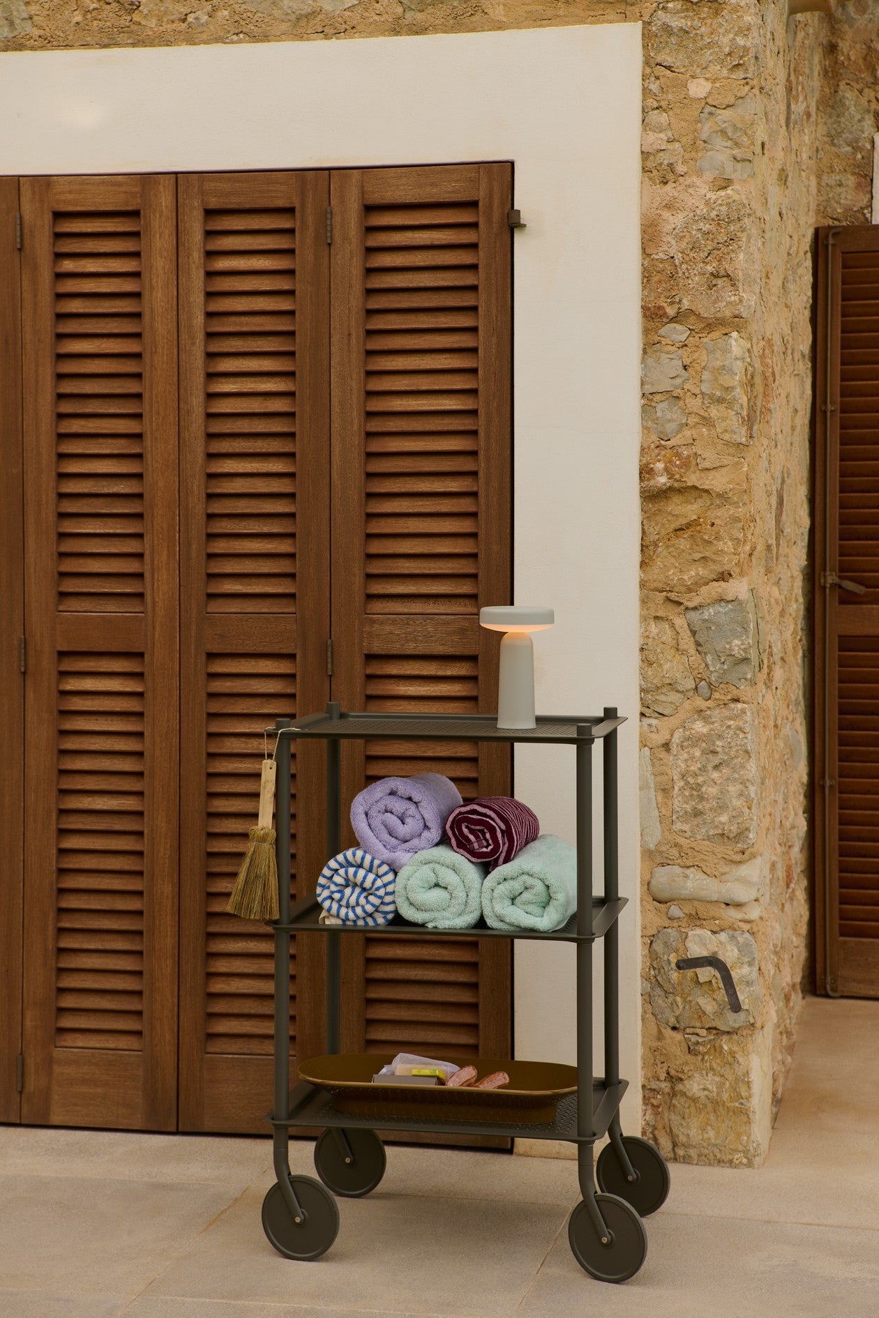 מנורה Ease Portable Lamp Taupe