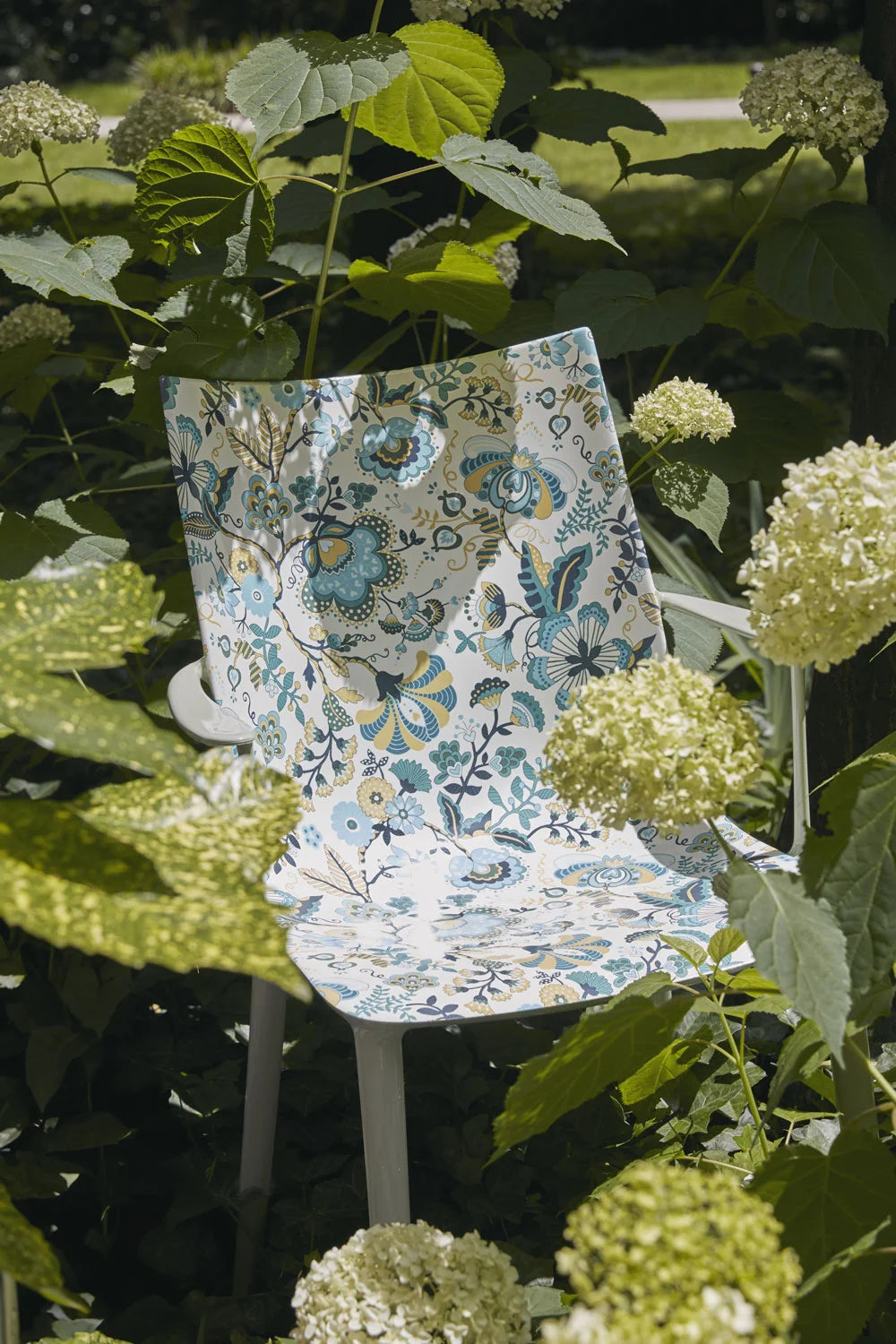 כיסא H.H.H. Graphic Impression Philippe Starck Bordeaux Lacquer