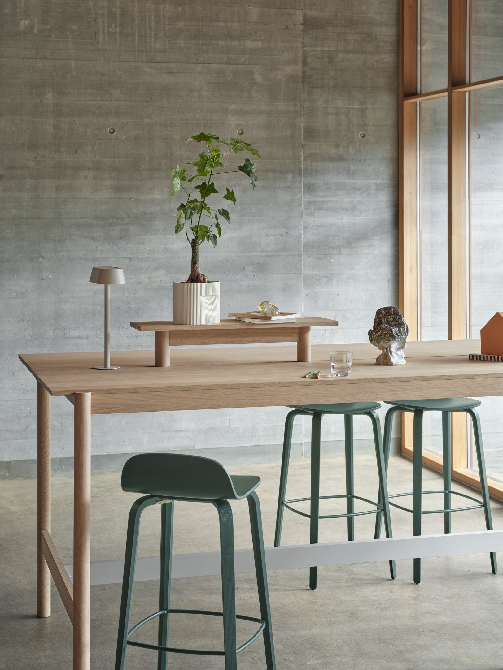 עציץ Ridge Planter Beige (medium)