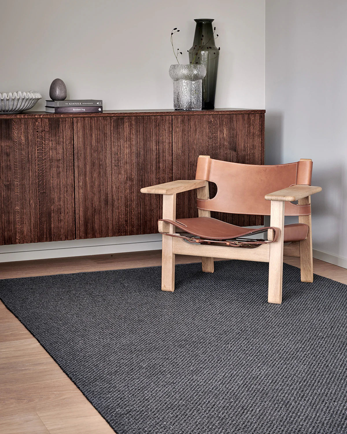 שטיח Svea Rug Black Metallic (Medium)