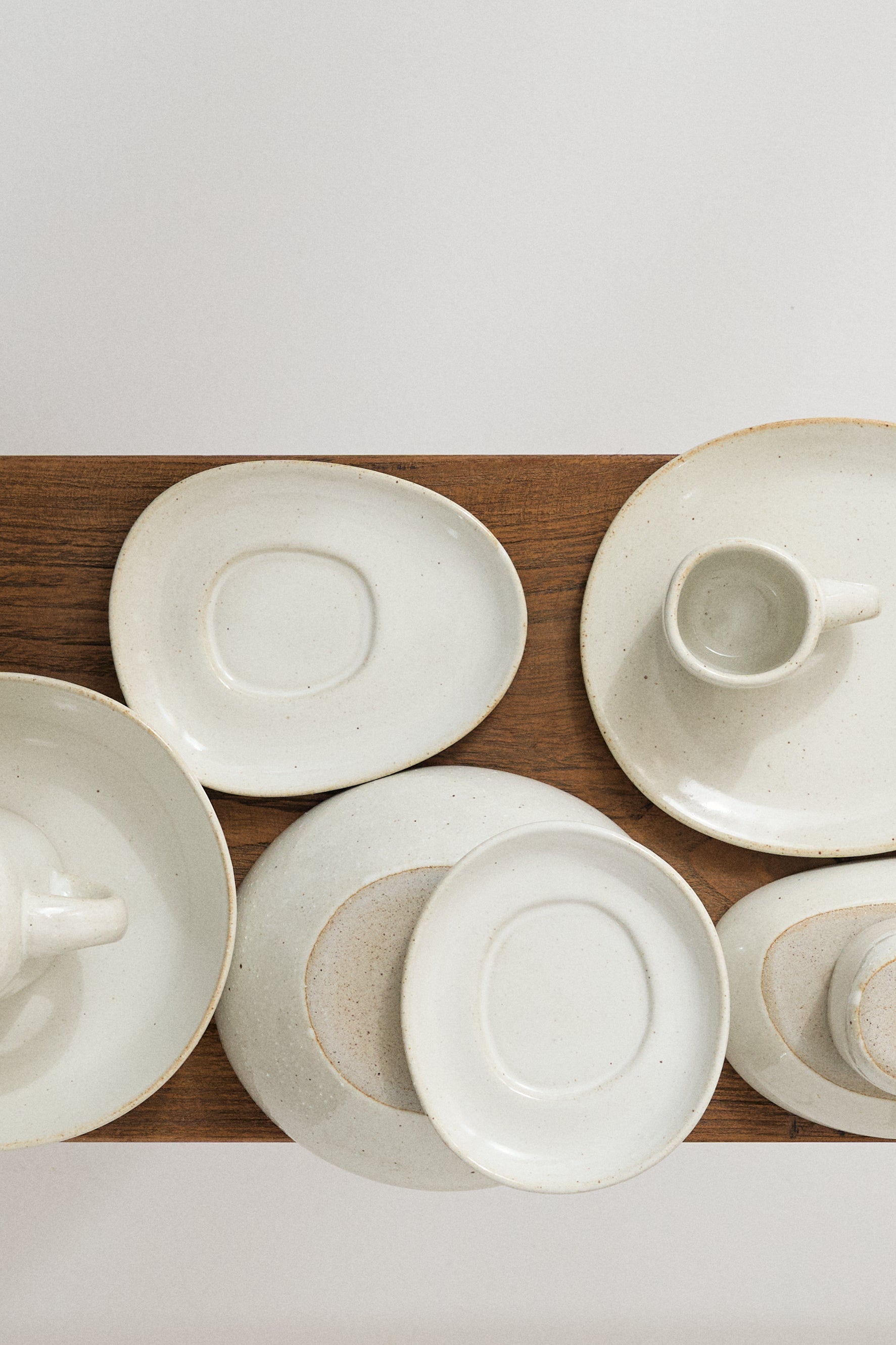 קערה אובלית עמוקה Oval Serving Bowl Off-White