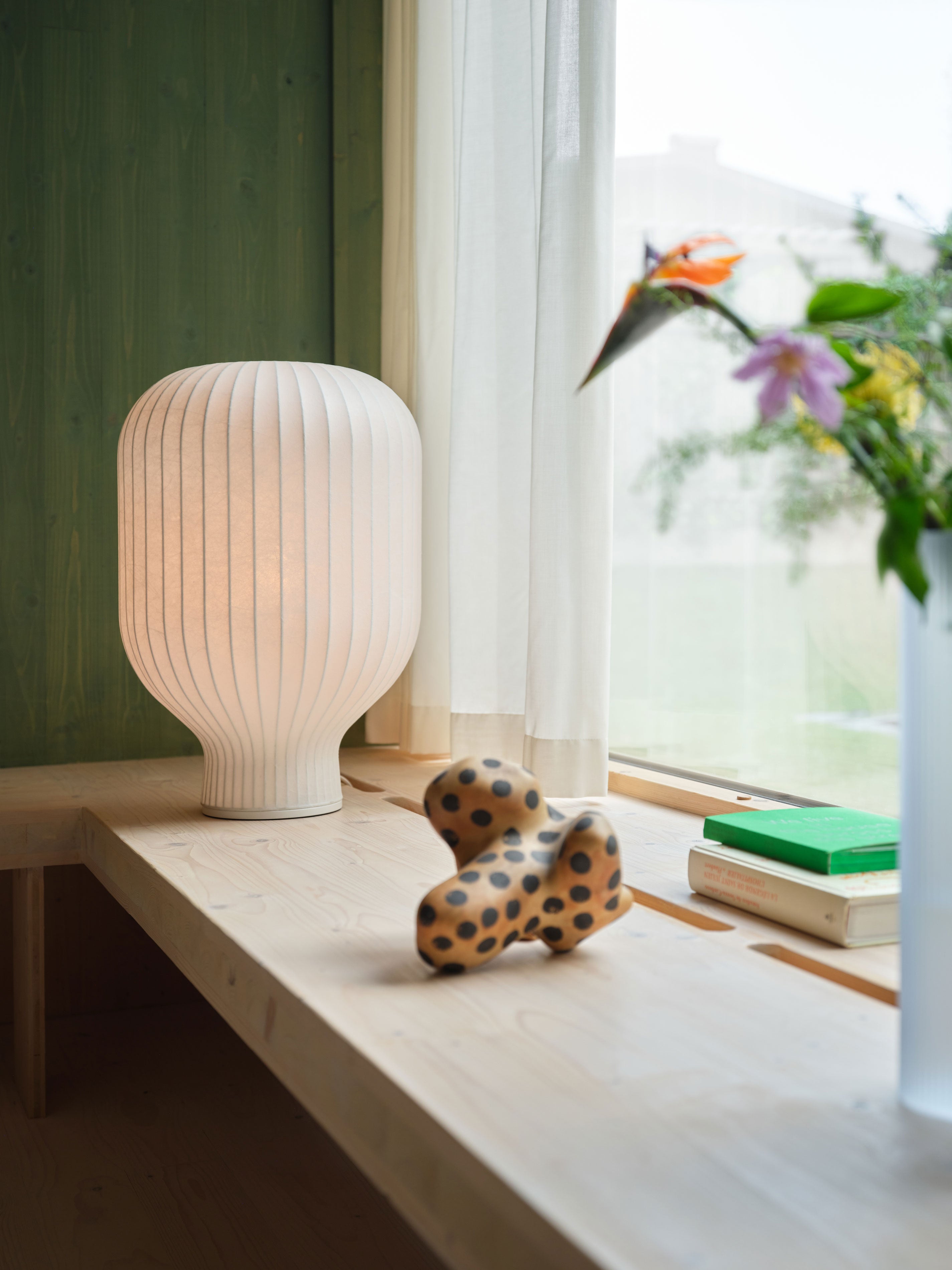 מנורה Strand Table Lamp White