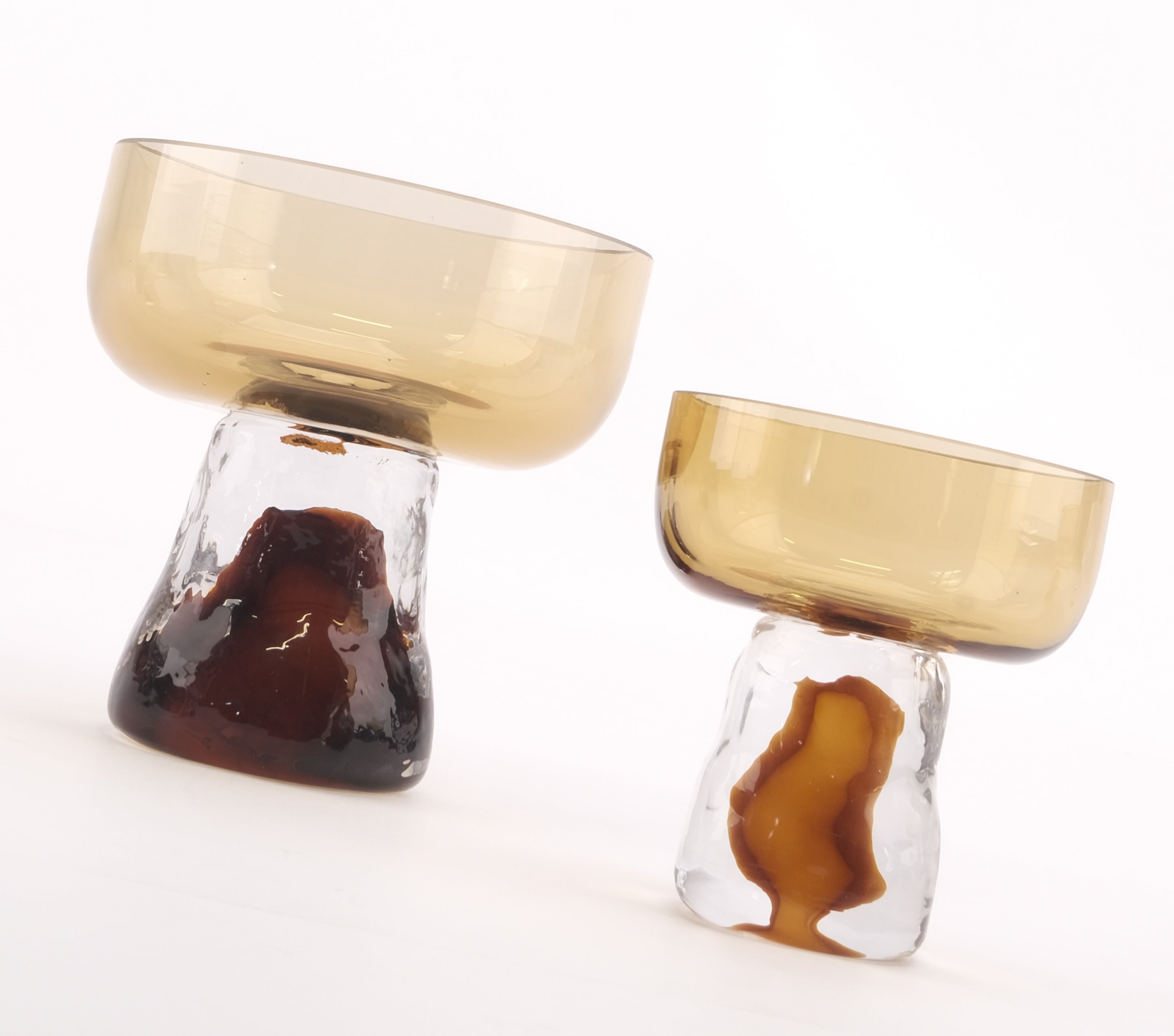 קערת הגשה Gusto Coupe Amber (Large)