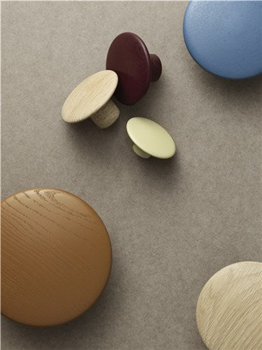 מתלה Dots Wood Burgundy Ø13cm